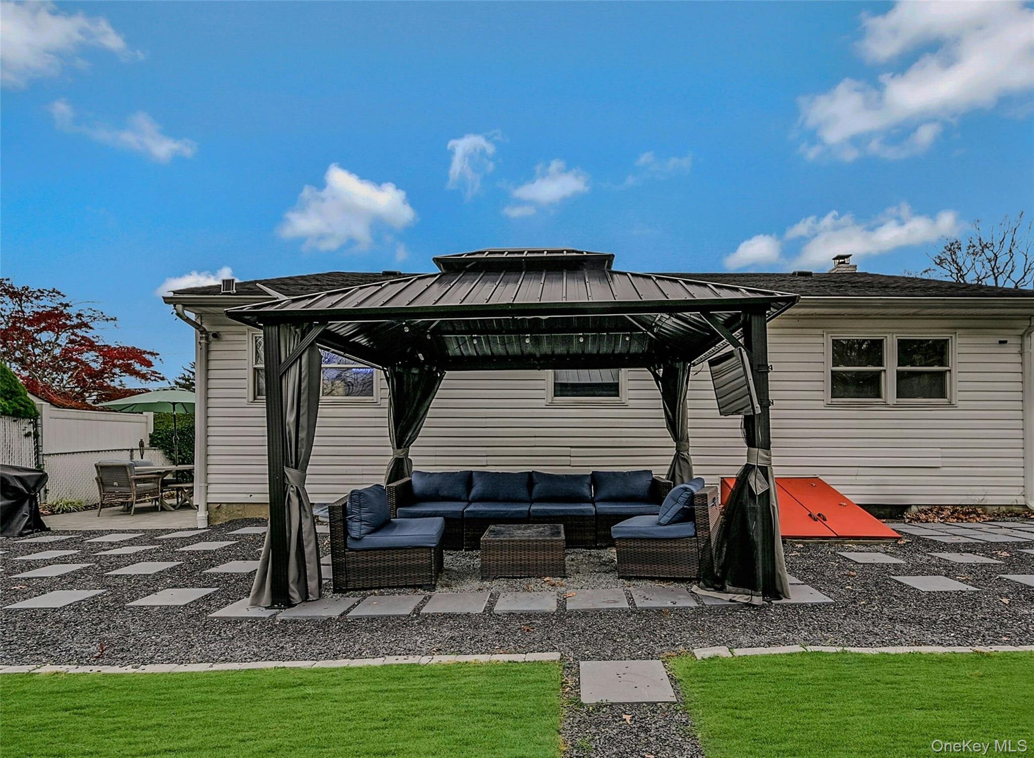 425 Blue Point Road, Farmingville, NY 11738