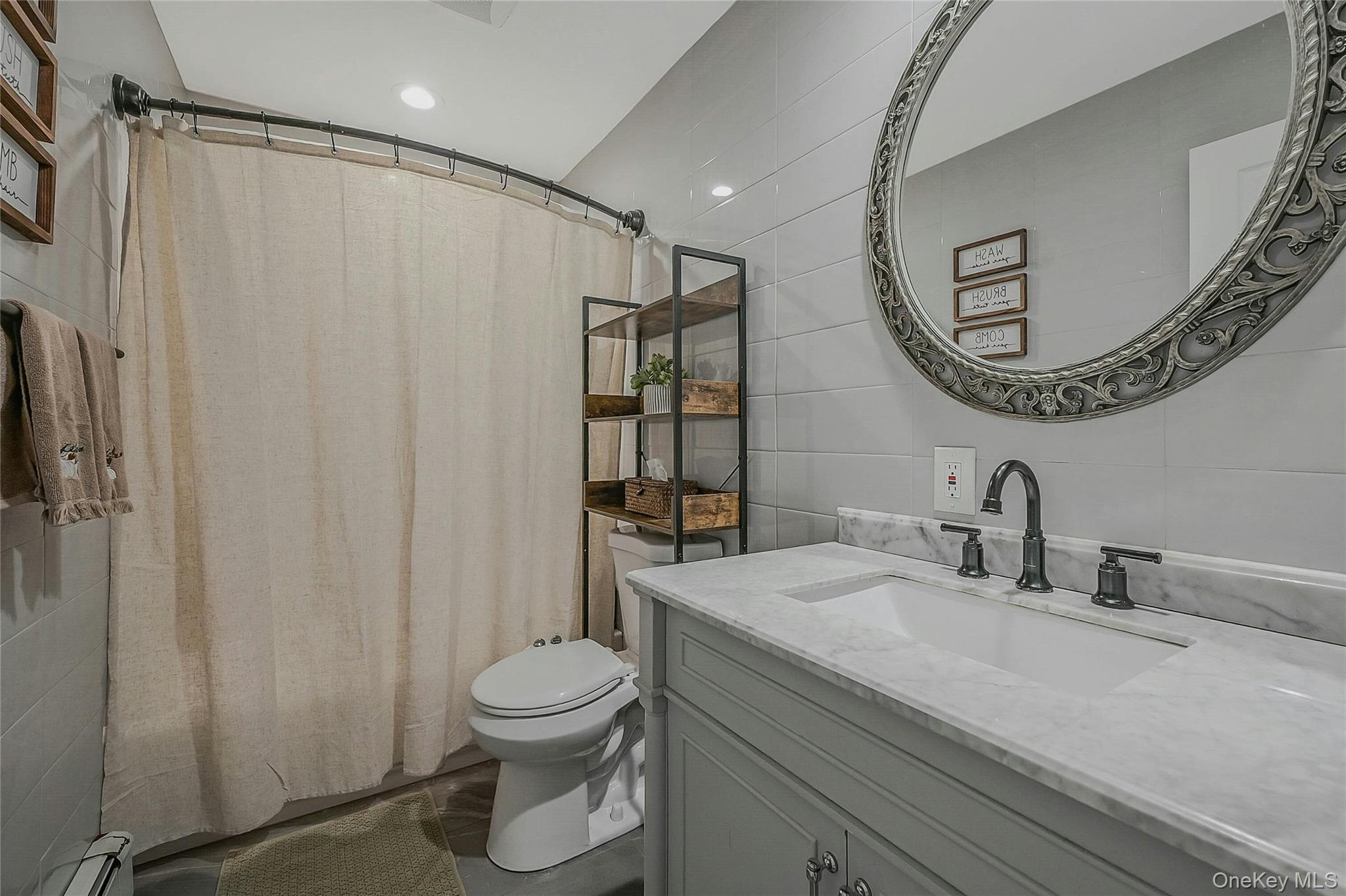 425 Blue Point Road, Farmingville, NY 11738