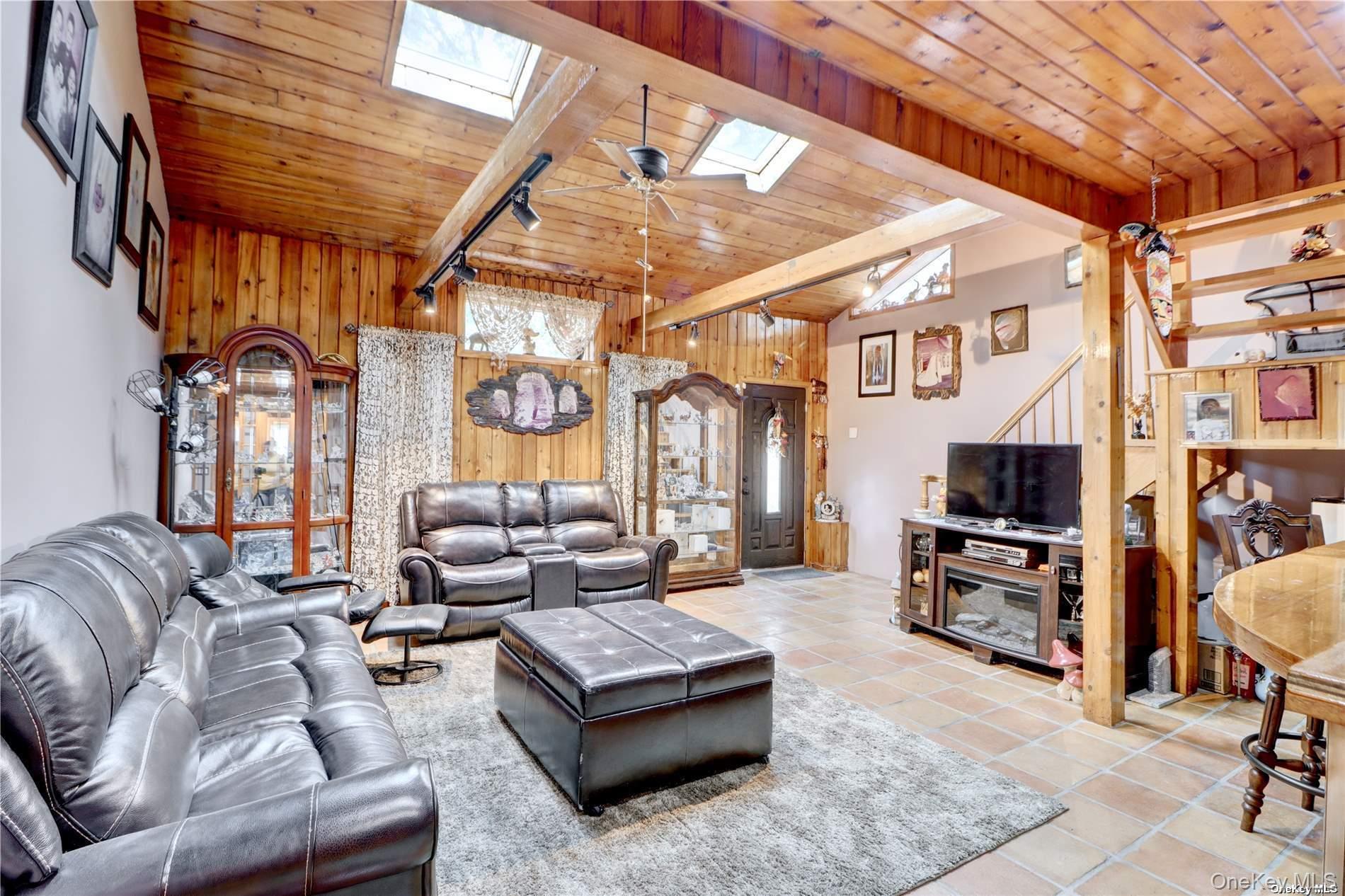 338 Cold Spring Road, Syosset, NY 11791