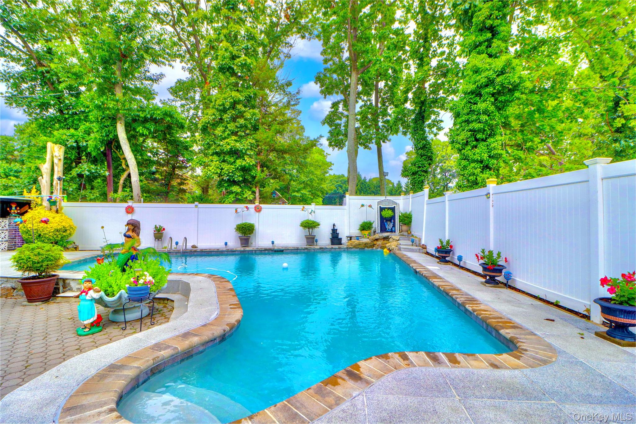 338 Cold Spring Road, Syosset, NY 11791