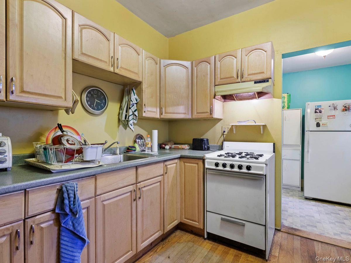 192 Washington Avenue, Kingston, NY 12401