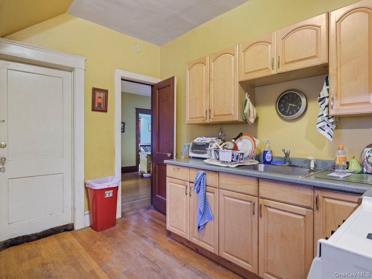 192 Washington Avenue, Kingston, NY 12401