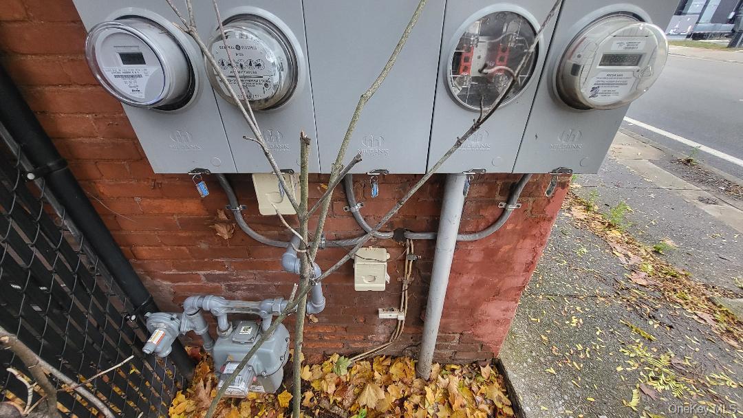 214 Church Street, Poughkeepsie, NY 12601