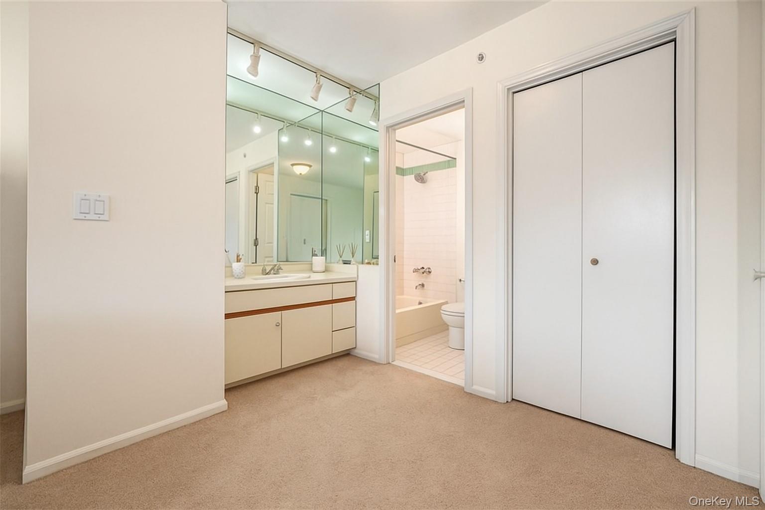 9 Nob Hill Drive, Elmsford, NY 10523