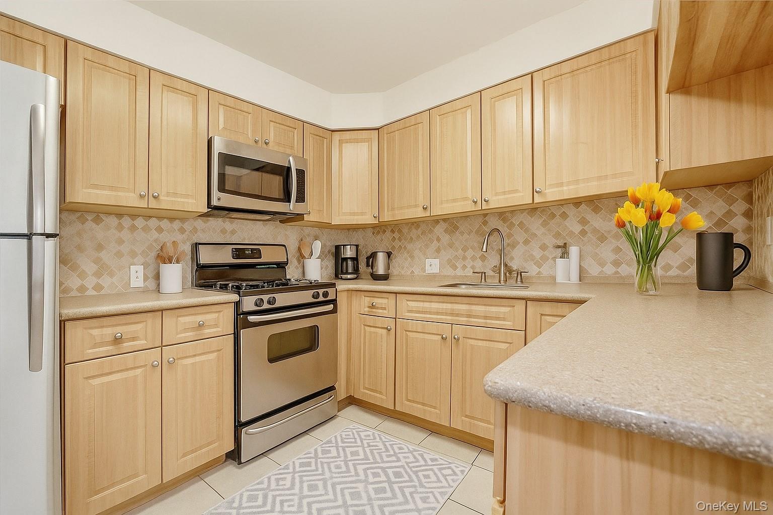 9 Nob Hill Drive, Elmsford, NY 10523