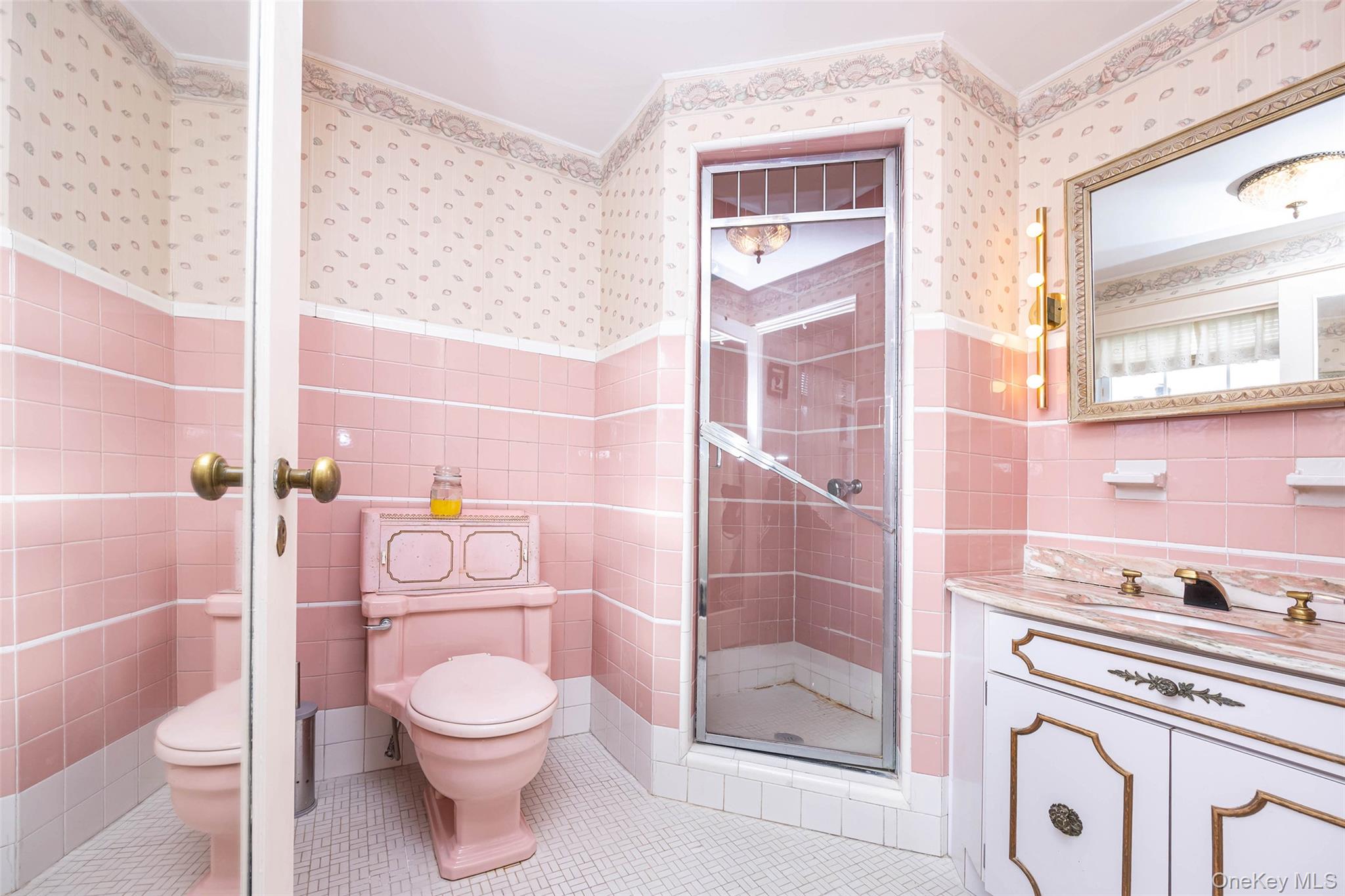 65 Old Mill Road, Manhasset, NY 11030