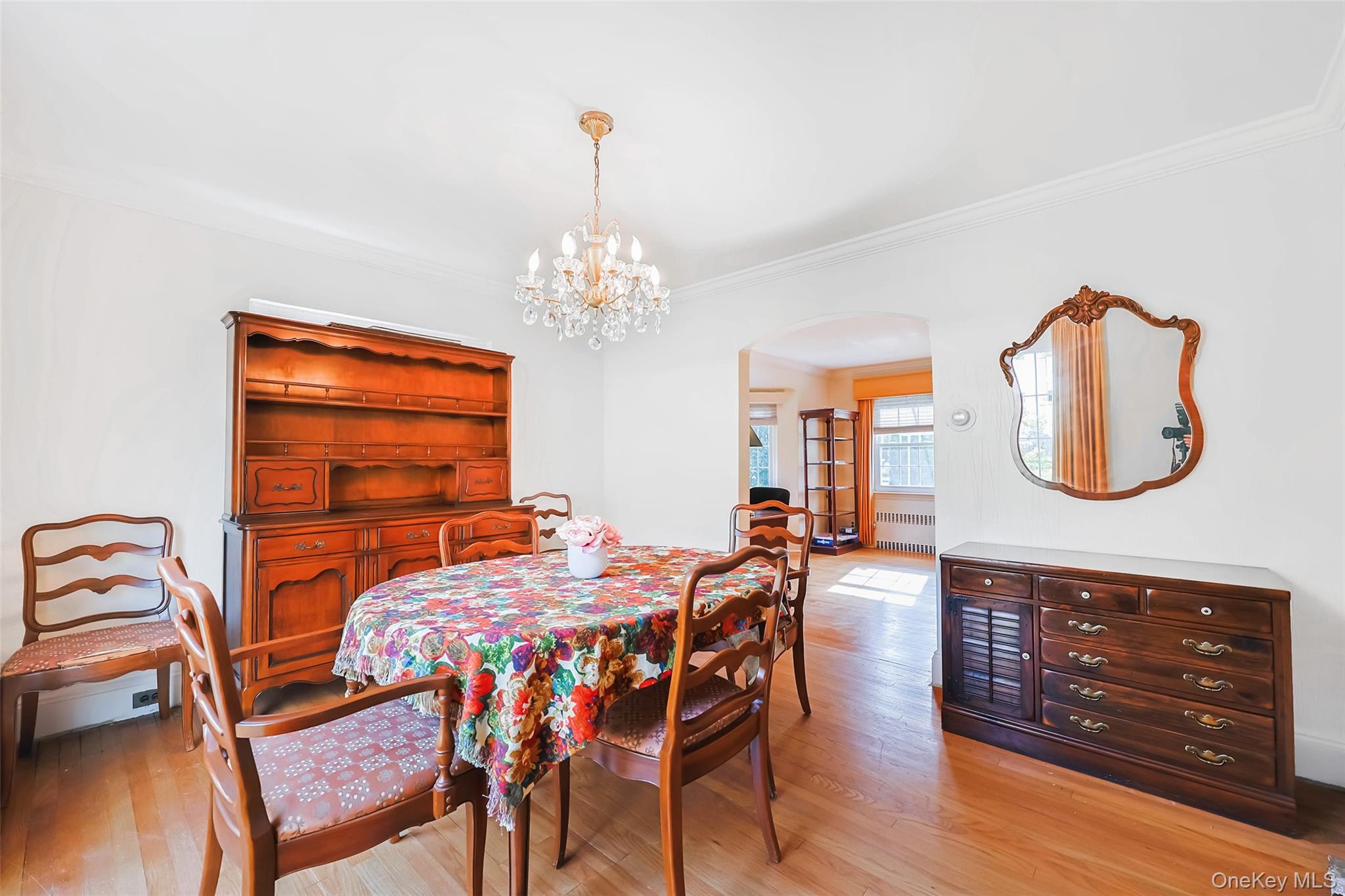 65 Old Mill Road, Manhasset, NY 11030