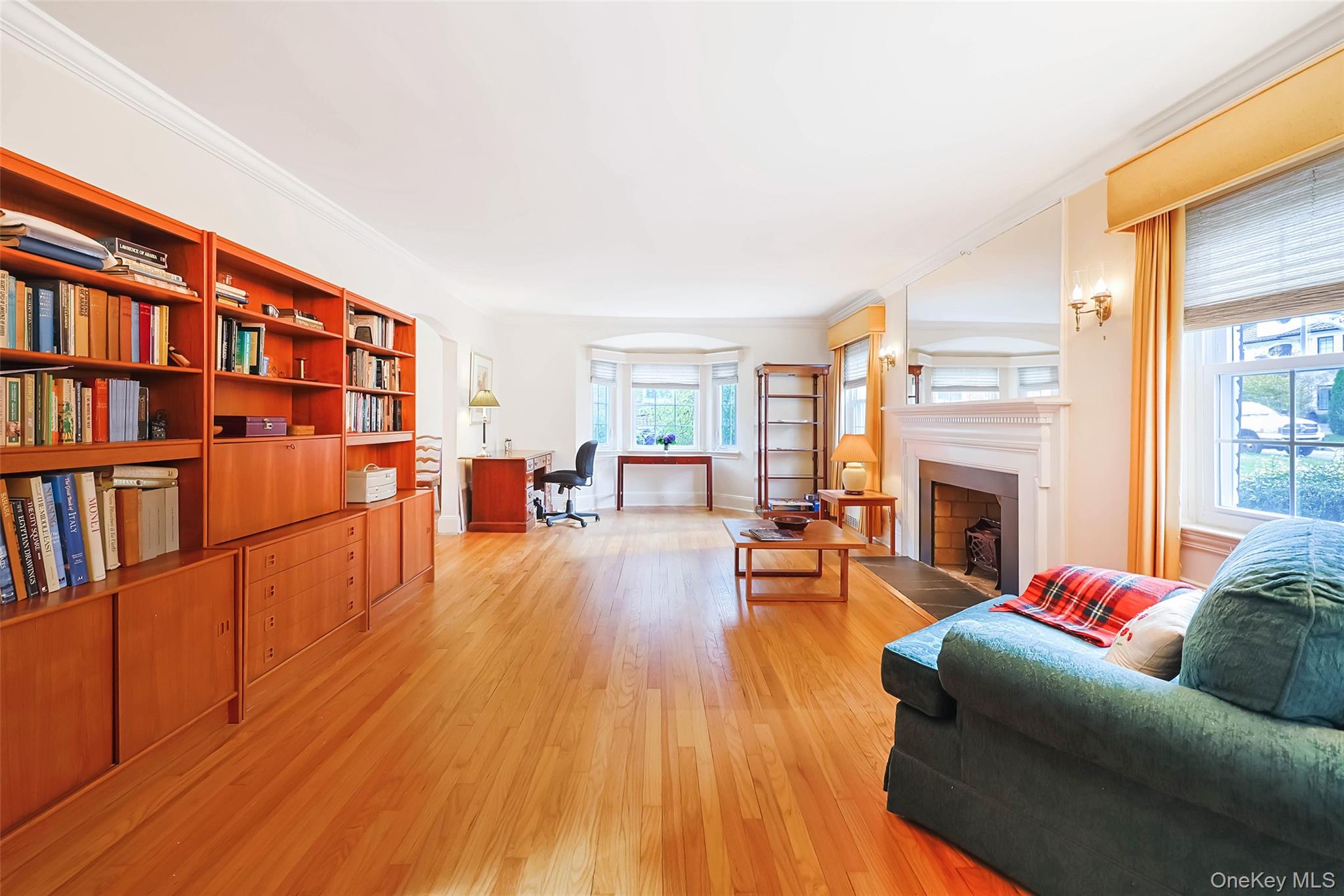 65 Old Mill Road, Manhasset, NY 11030