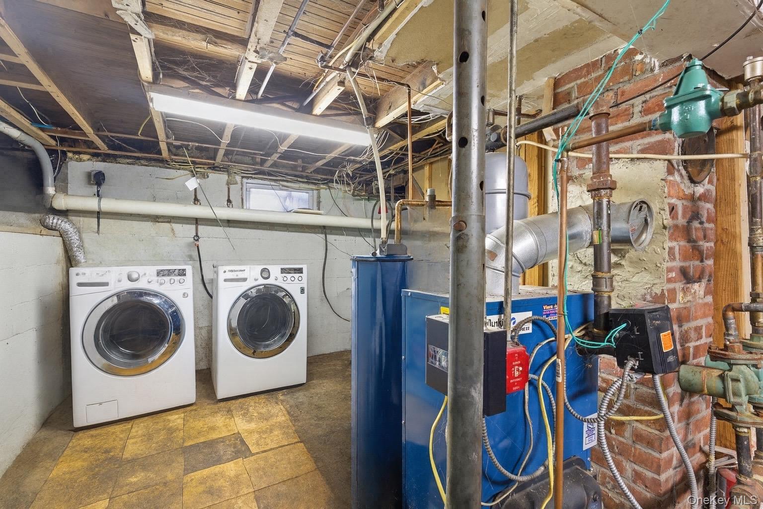 36 Ralph Street, Brentwood, NY 11717