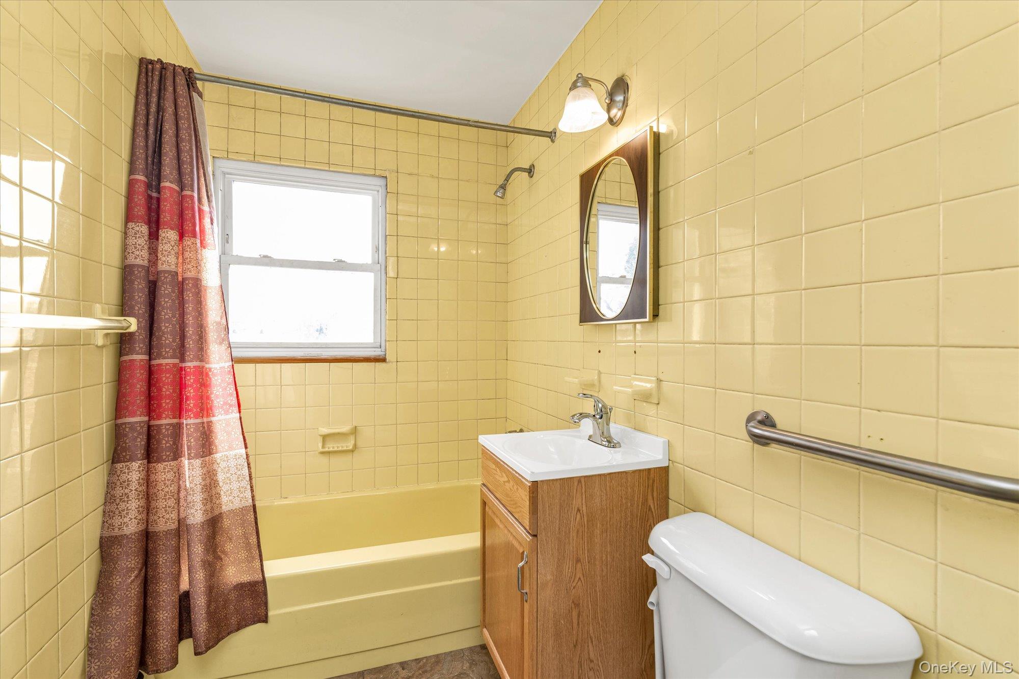 1 Ranch Lane, Levittown, NY 11756