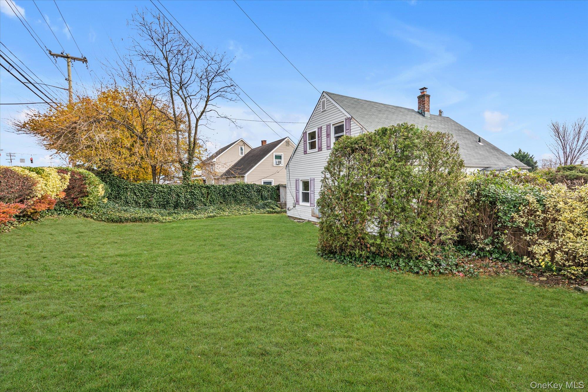 1 Ranch Lane, Levittown, NY 11756