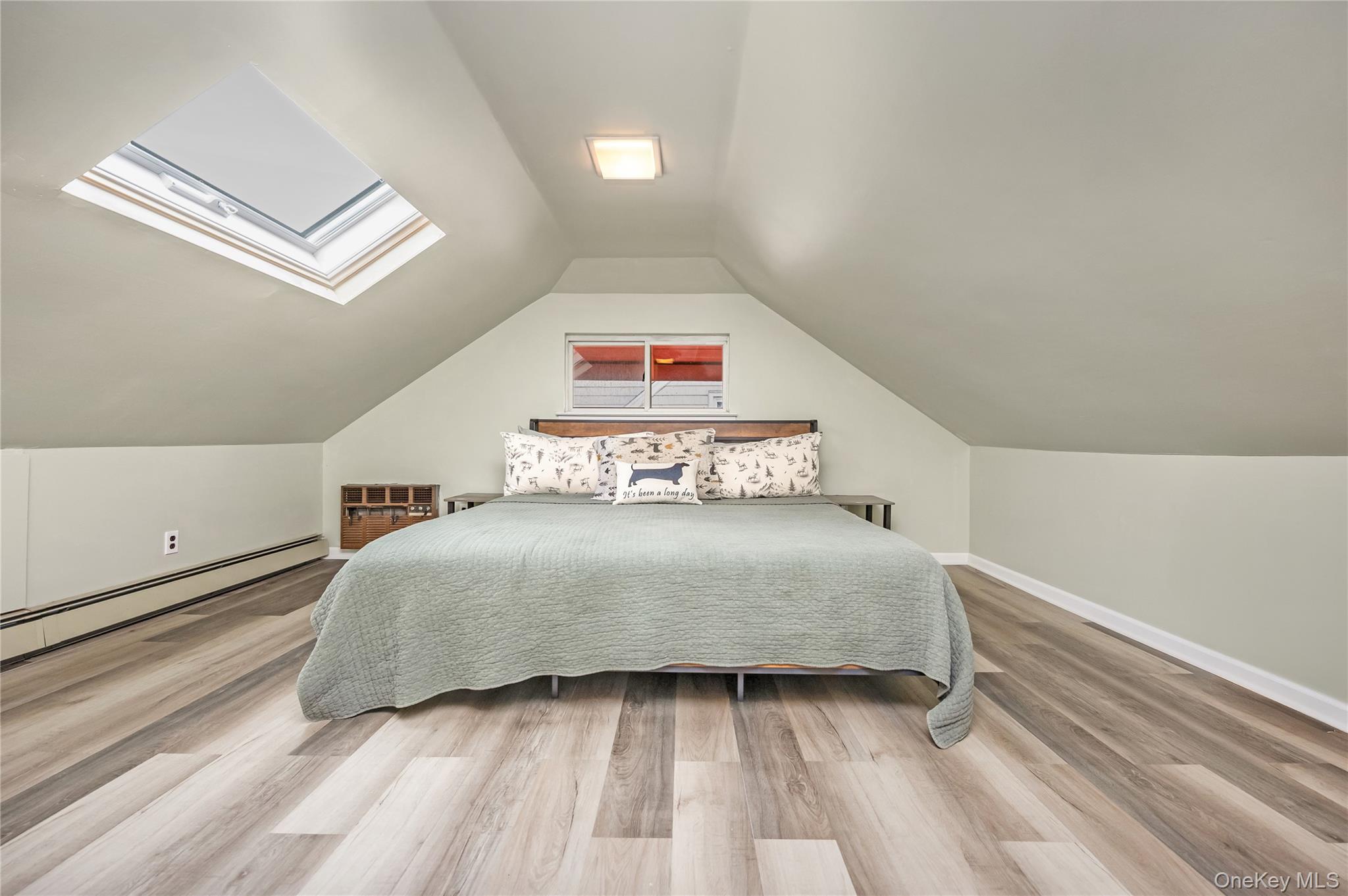 51 Castleton Court, Oceanside, NY 11572