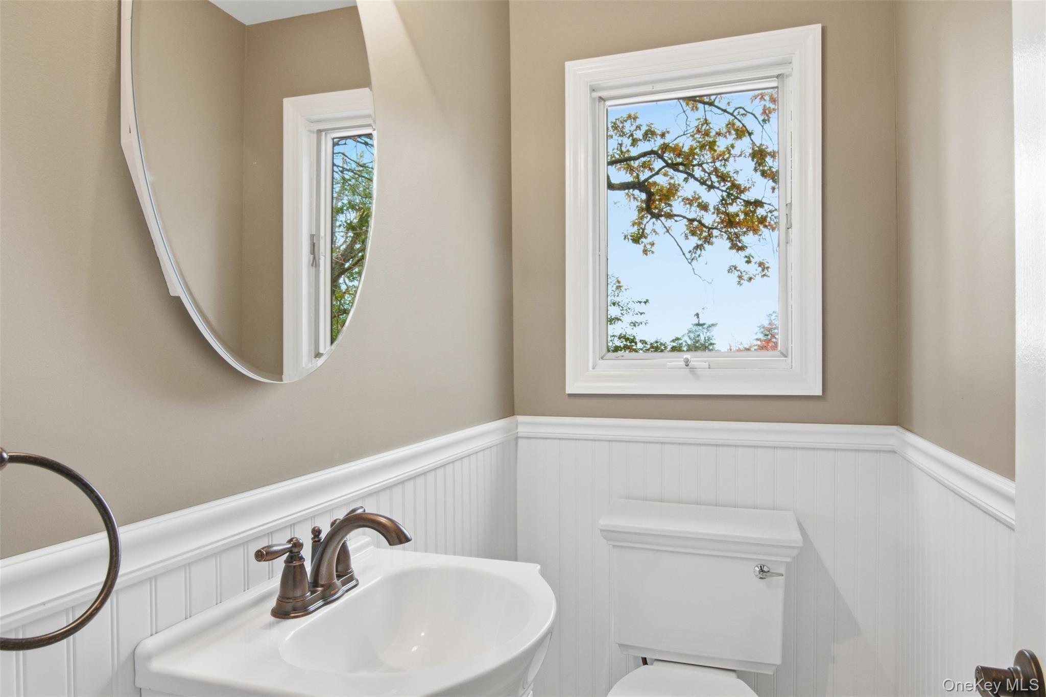 14 Flax Pond Woods Road, Setauket, NY 11733