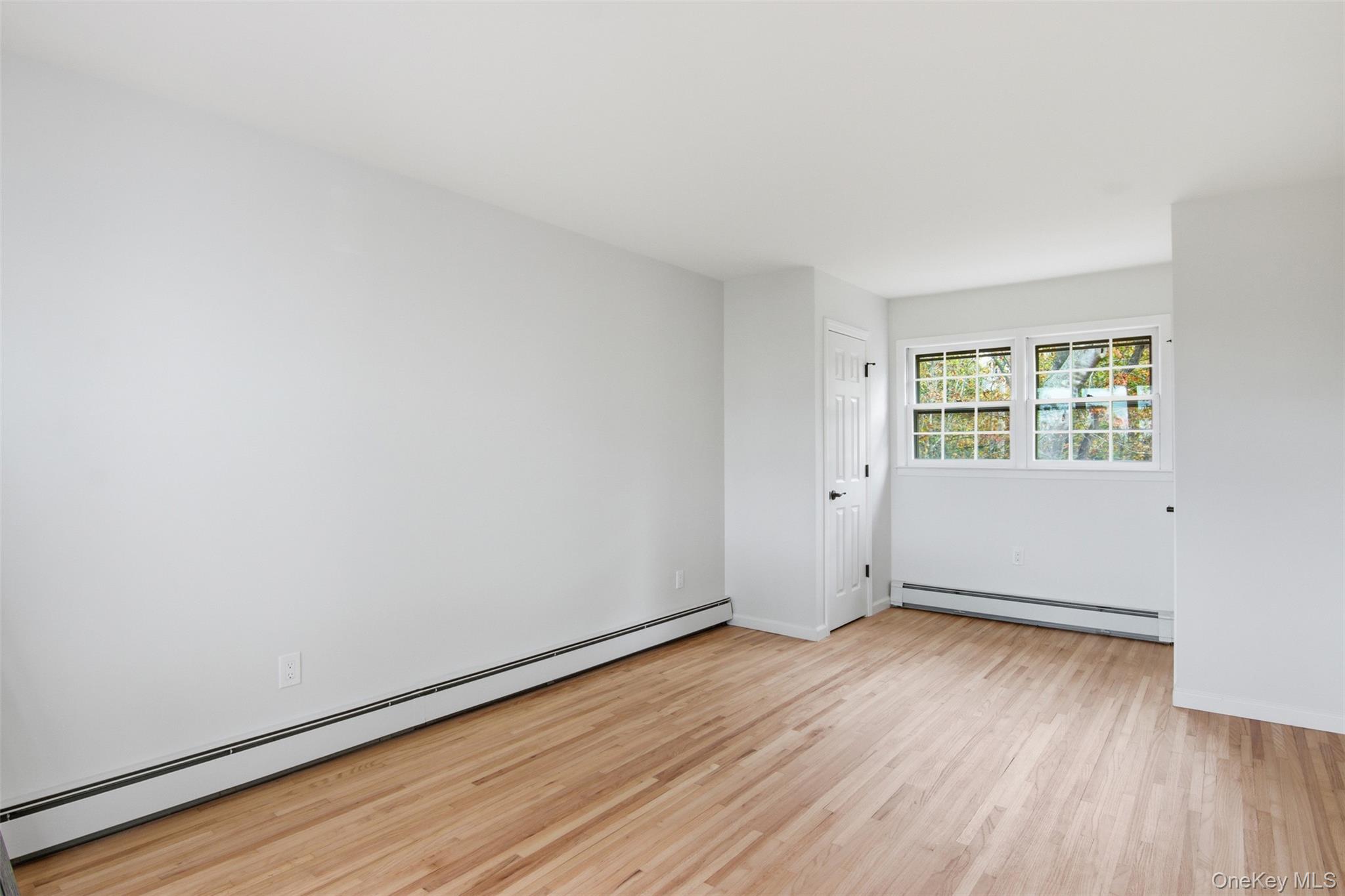 14 Flax Pond Woods Road, Setauket, NY 11733