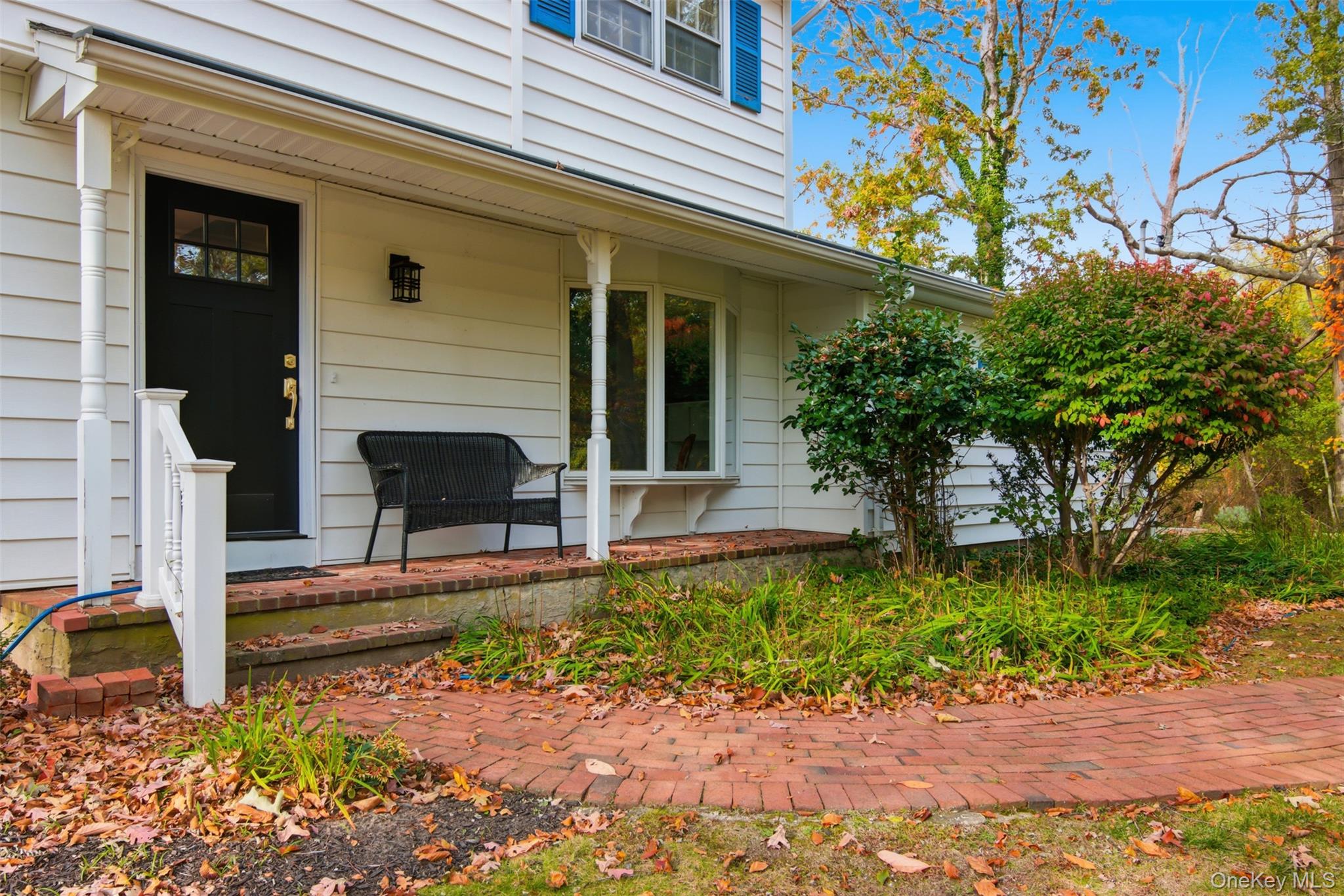 14 Flax Pond Woods Road, Setauket, NY 11733