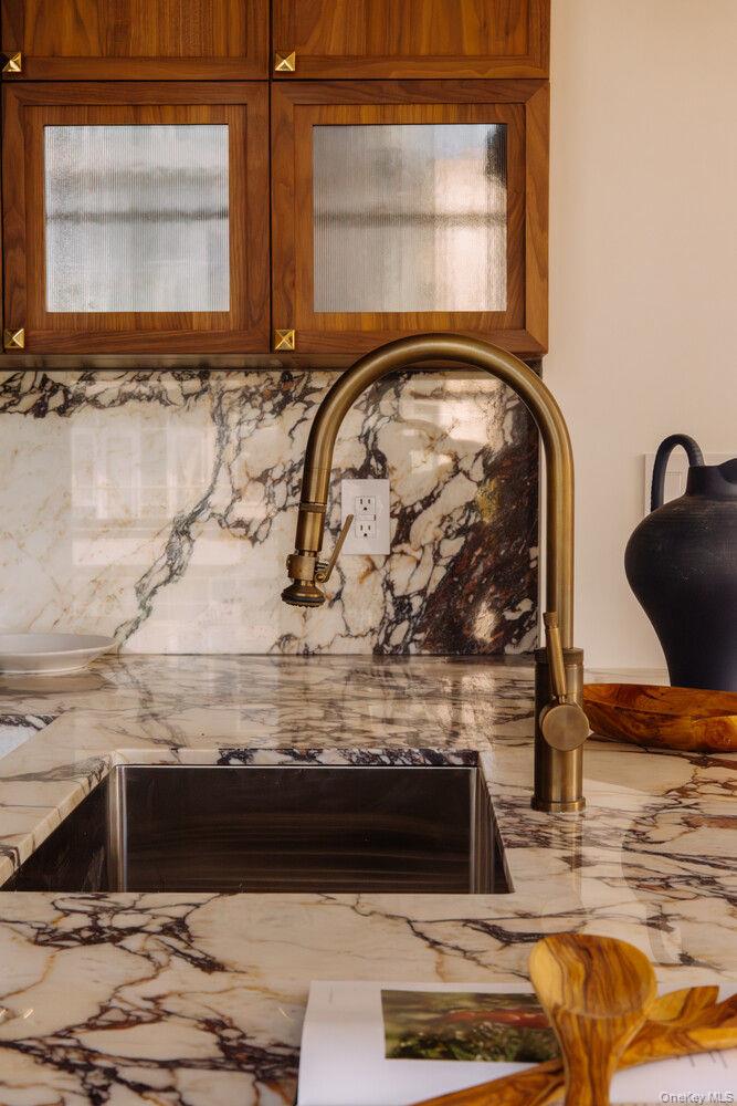 402 UNION Avenue # 2, Brooklyn, NY 11211