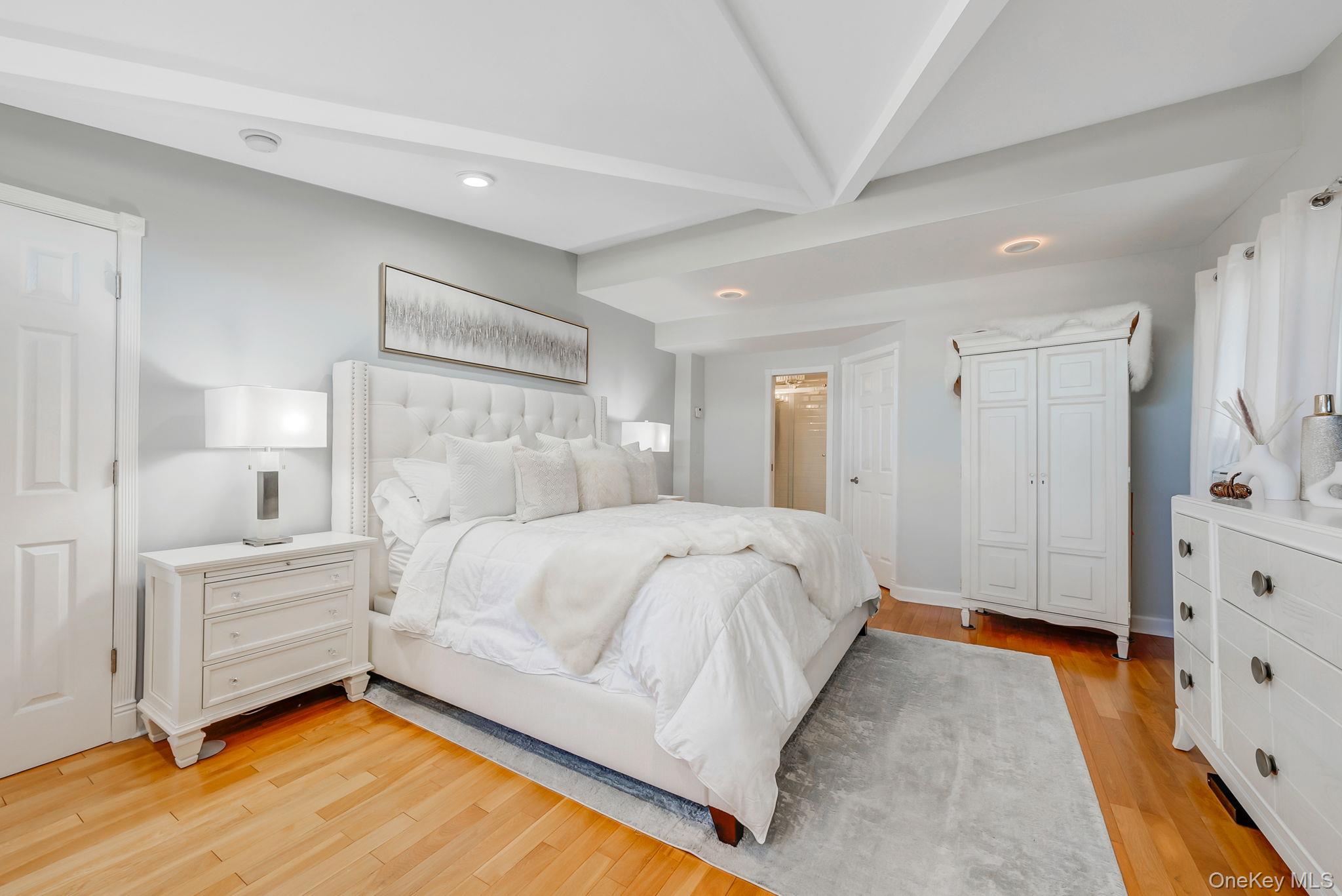 248 Arnold Avenue, West Babylon, NY 11704