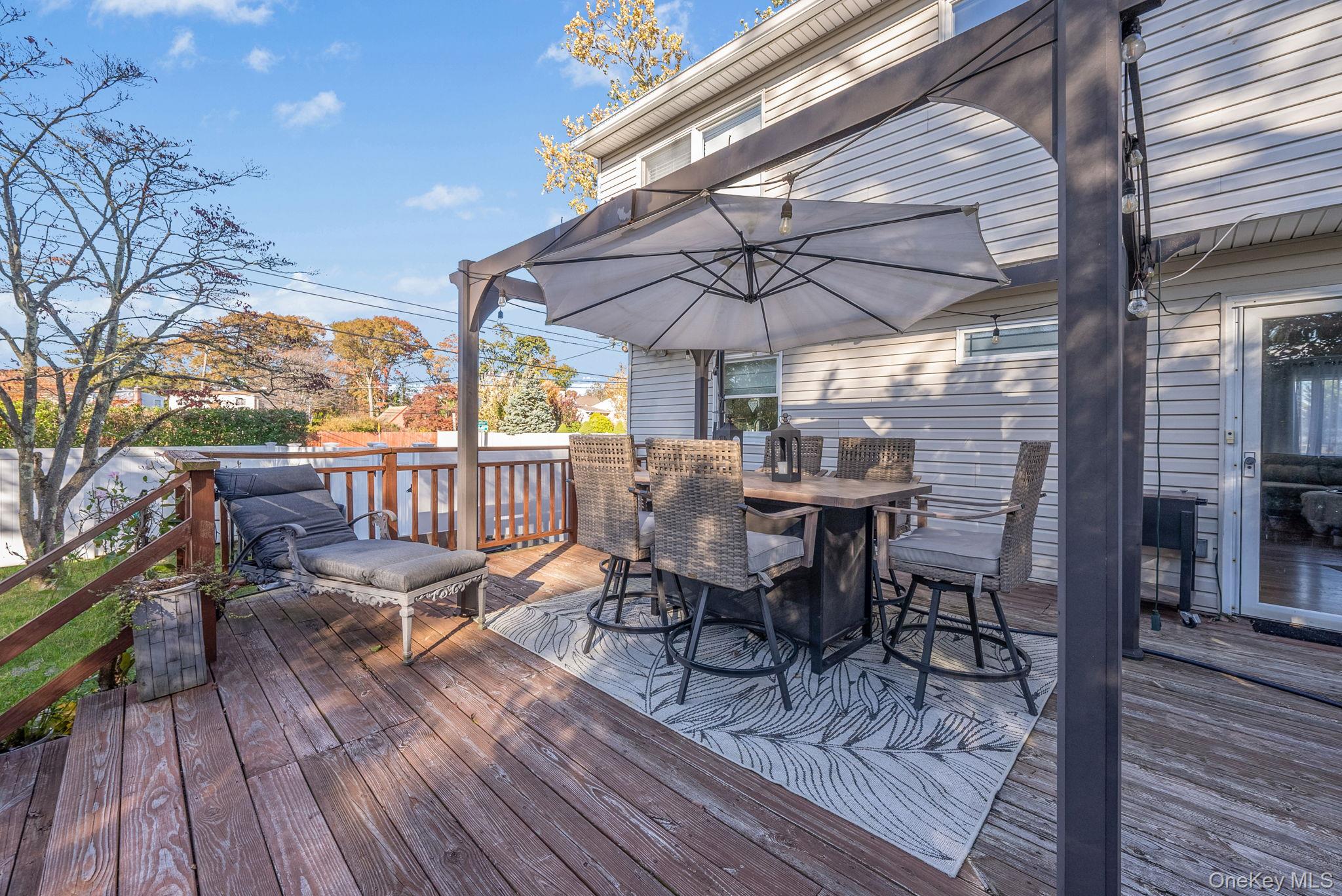 248 Arnold Avenue, West Babylon, NY 11704