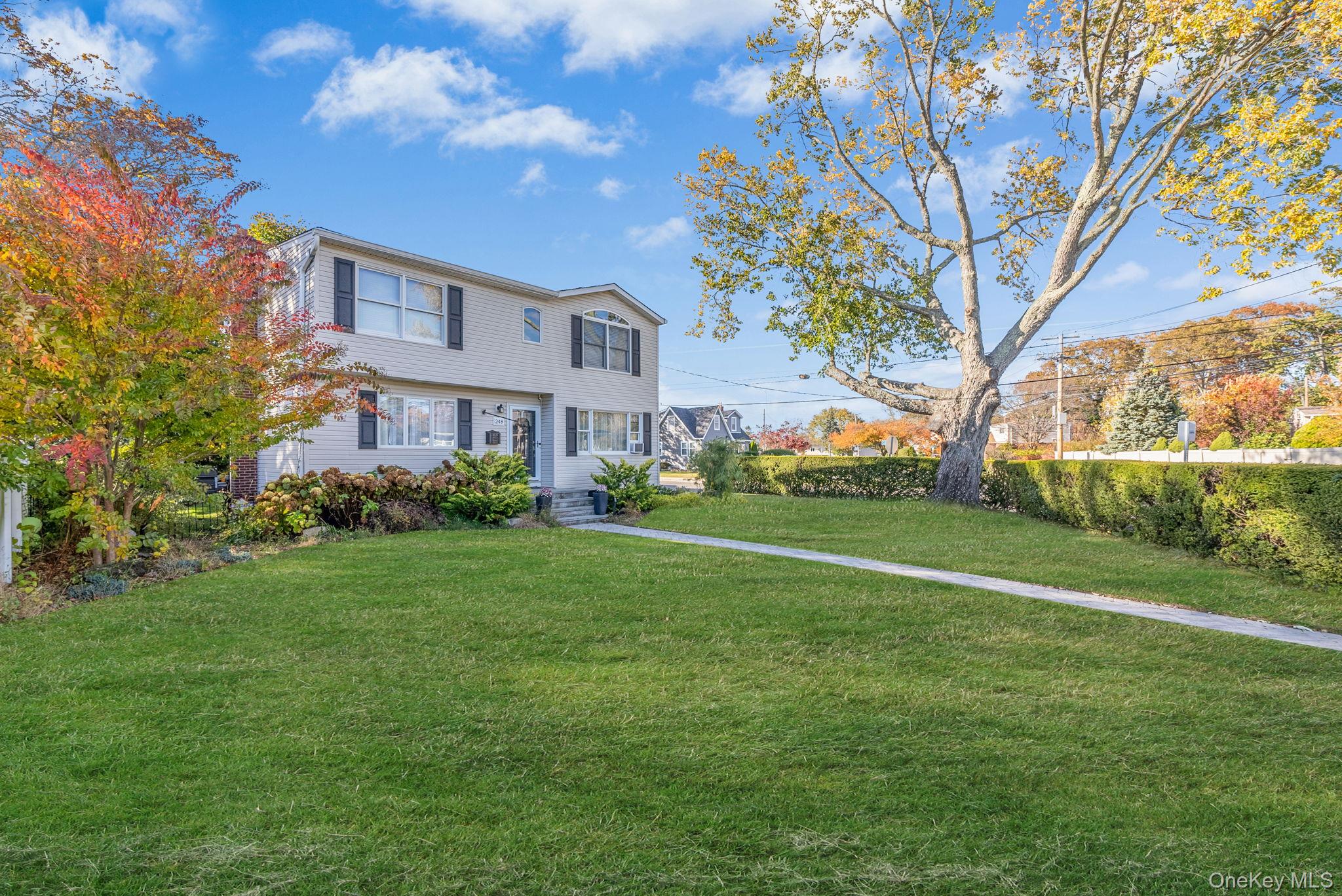 248 Arnold Avenue, West Babylon, NY 11704