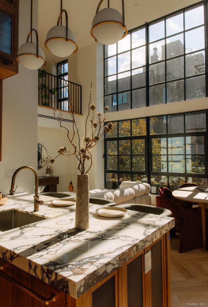 402 UNION Avenue # PH1, Brooklyn, NY 11211