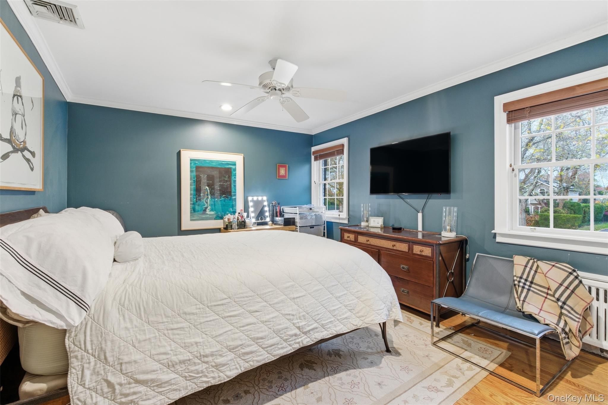 30 Lawrence Lane, Bay Shore, NY 11706