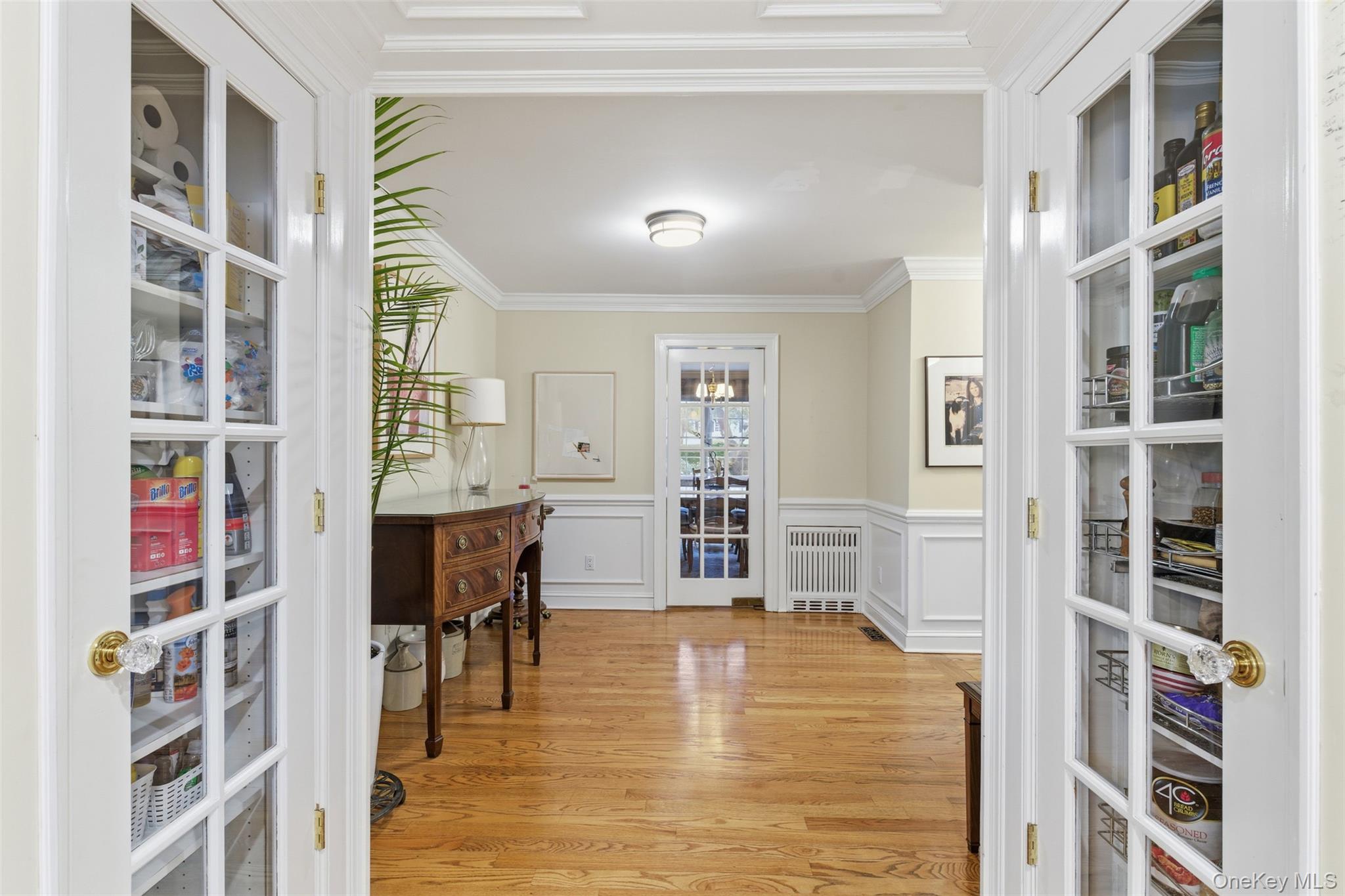 30 Lawrence Lane, Bay Shore, NY 11706