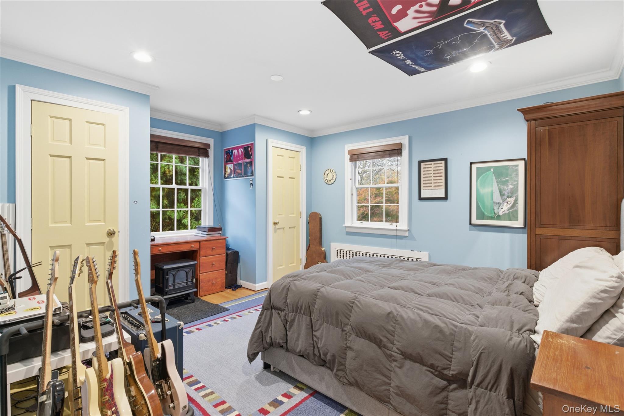 30 Lawrence Lane, Bay Shore, NY 11706