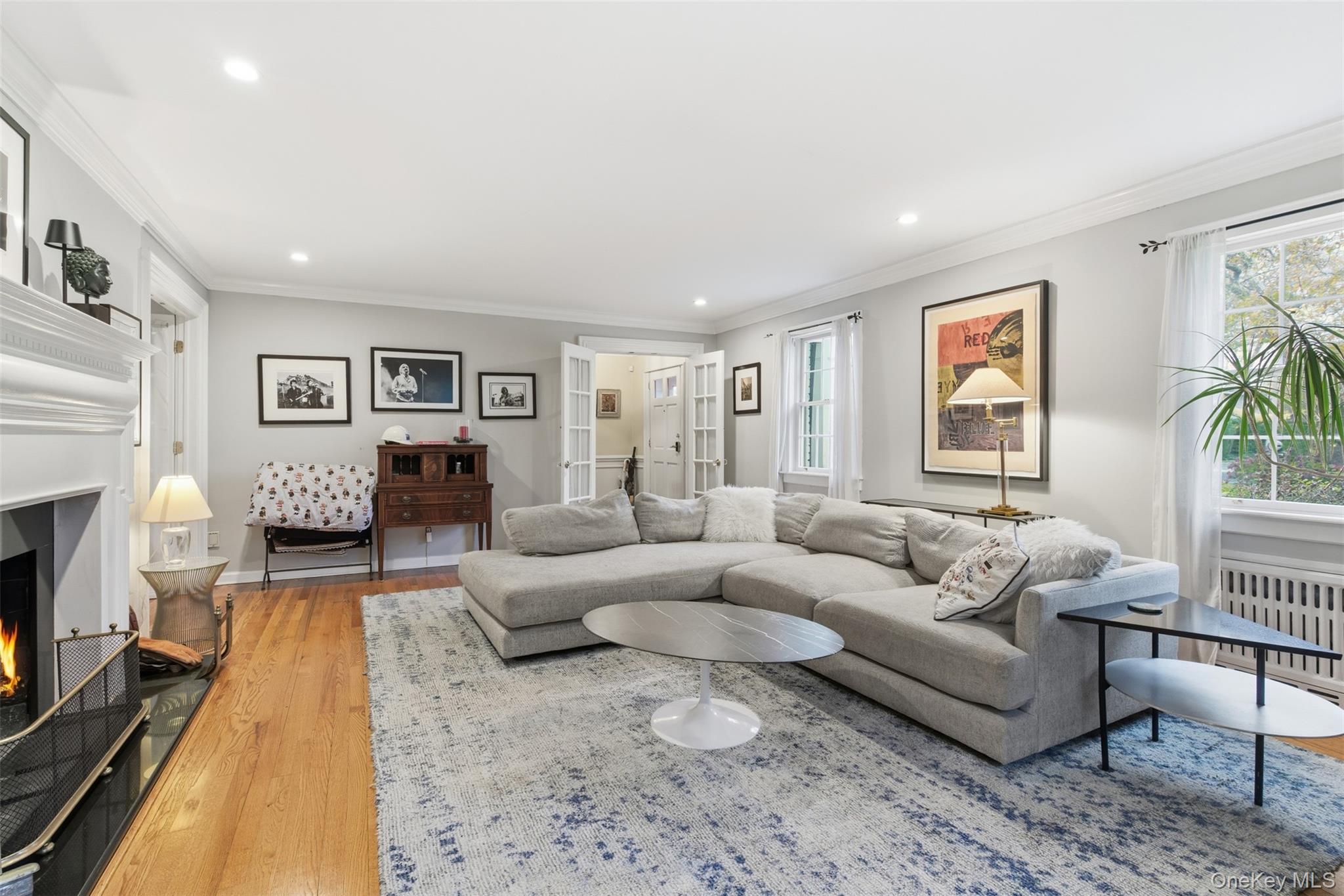 30 Lawrence Lane, Bay Shore, NY 11706