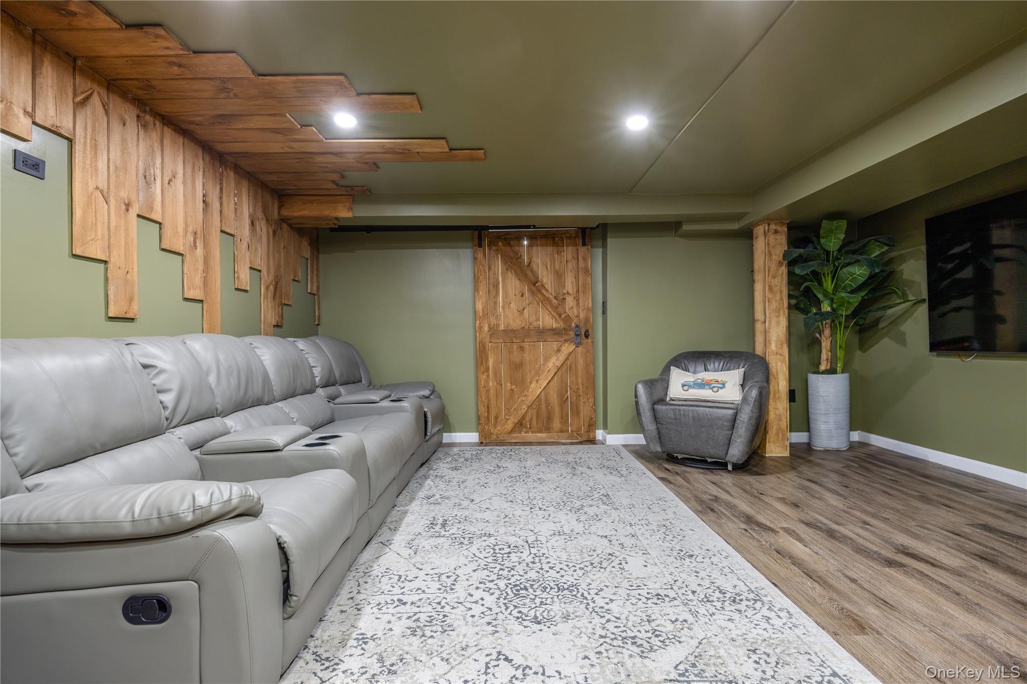 79 Tennyson Drive, Nanuet, NY 10954