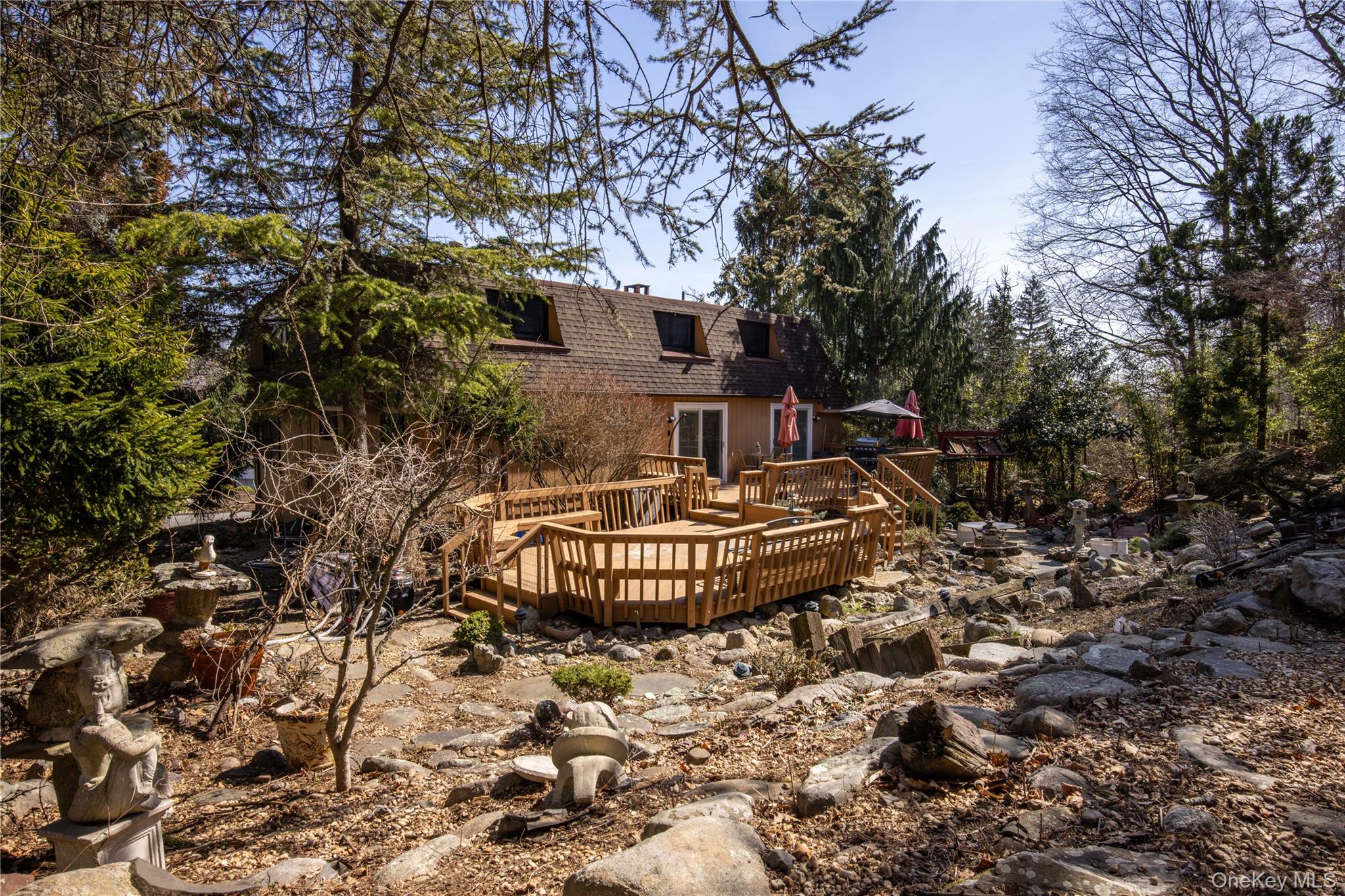 79 Tennyson Drive, Nanuet, NY 10954