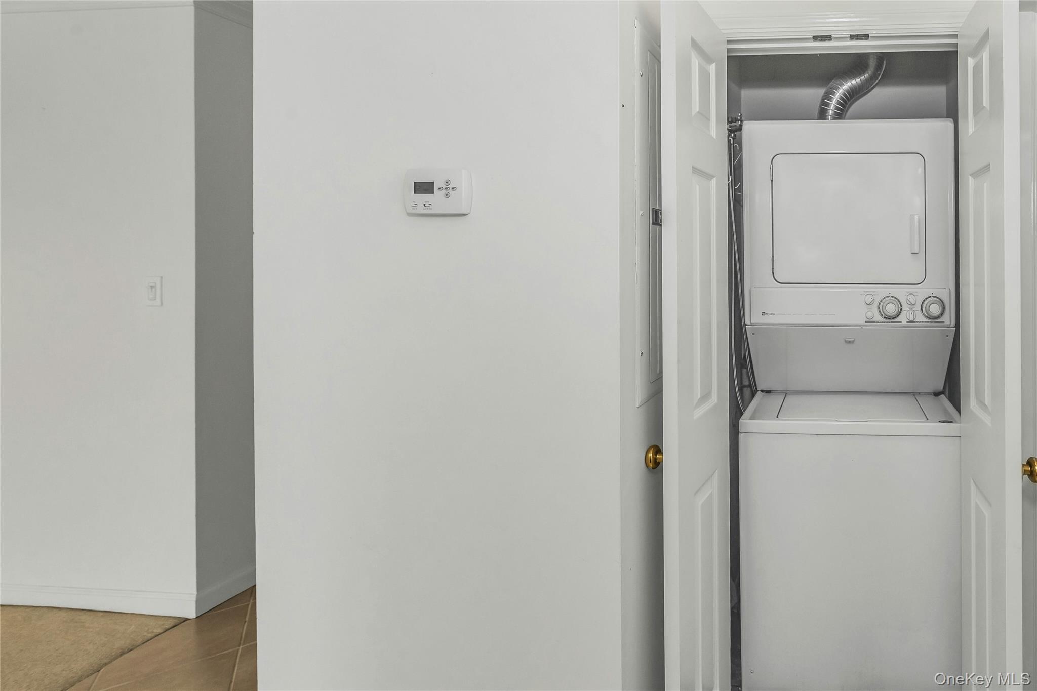 55 Harbor North, Amityville, NY 11701