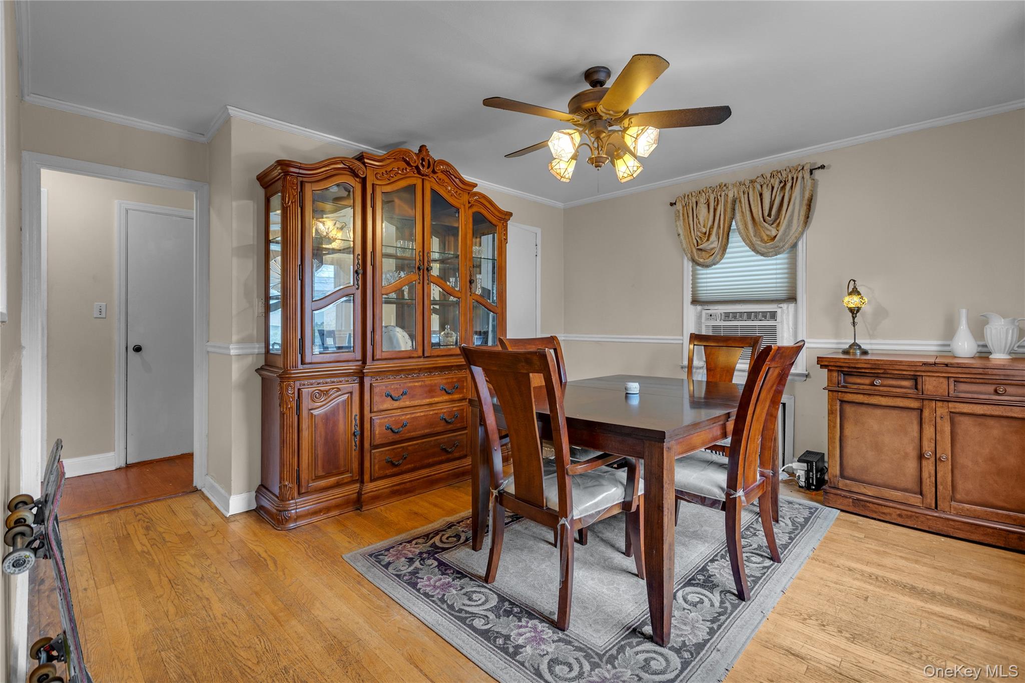 263 Melville Road, Huntington, NY 11746