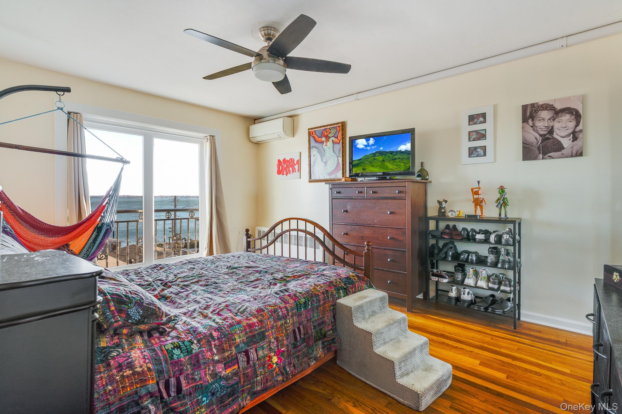 904 Dean Avenue, Bronx, NY 10465