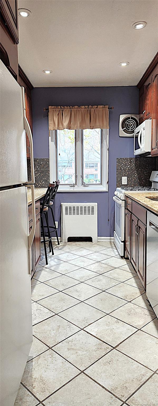 54 Lawrence Drive # A, White Plains, NY 10603