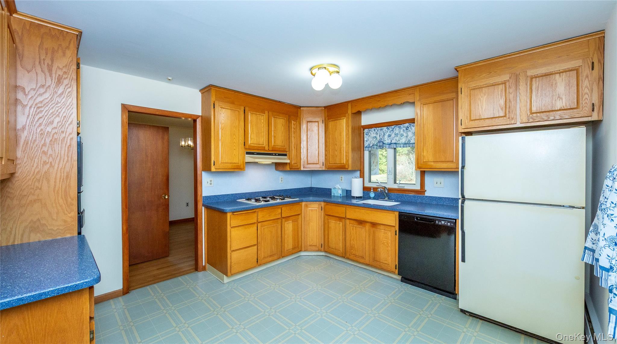 16 Townsend Boulevard, Pawling, NY 12564