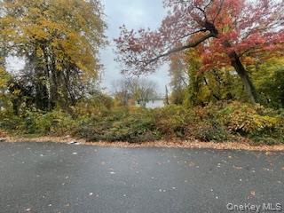 6 Pine Street, Wyandanch, NY 11798