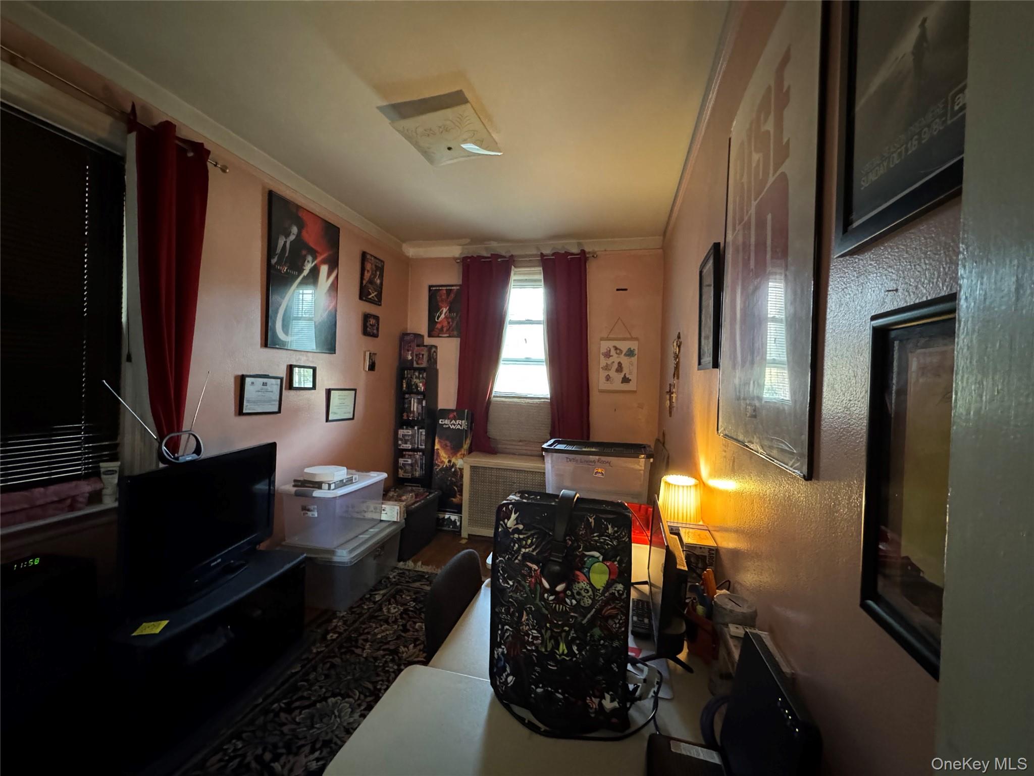 915 E 222nd Street, Bronx, NY 10469