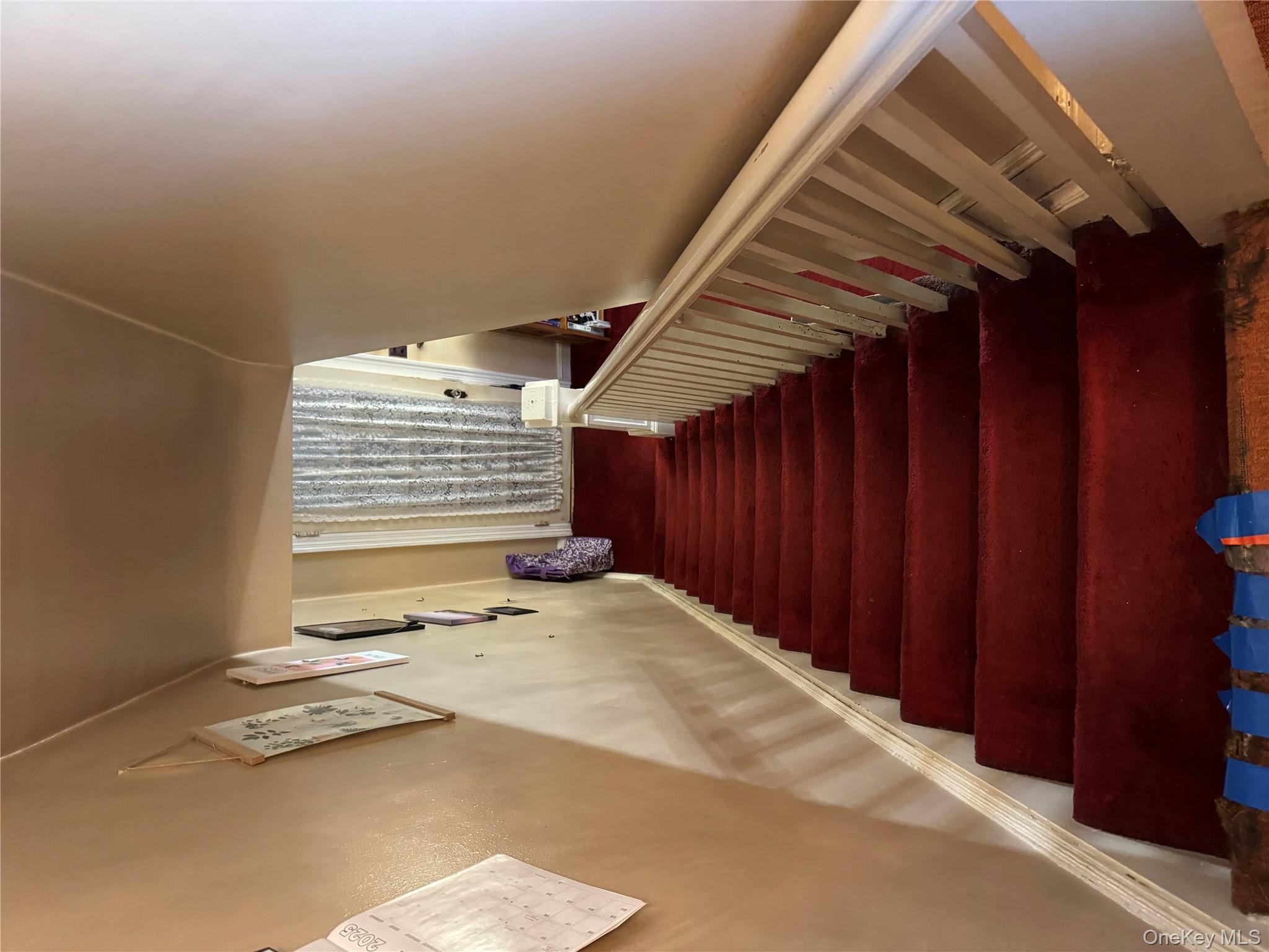 915 E 222nd Street, Bronx, NY 10469