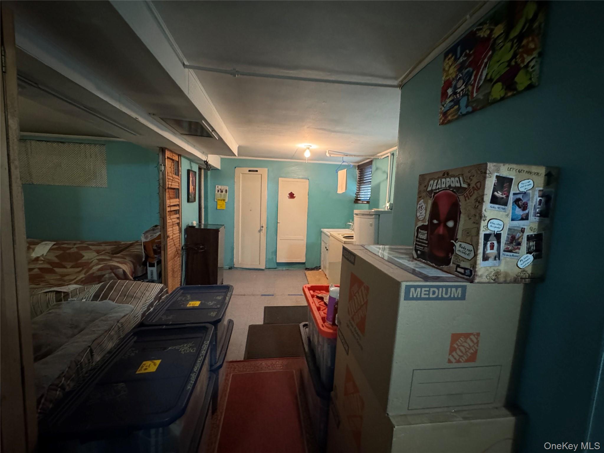 915 E 222nd Street, Bronx, NY 10469