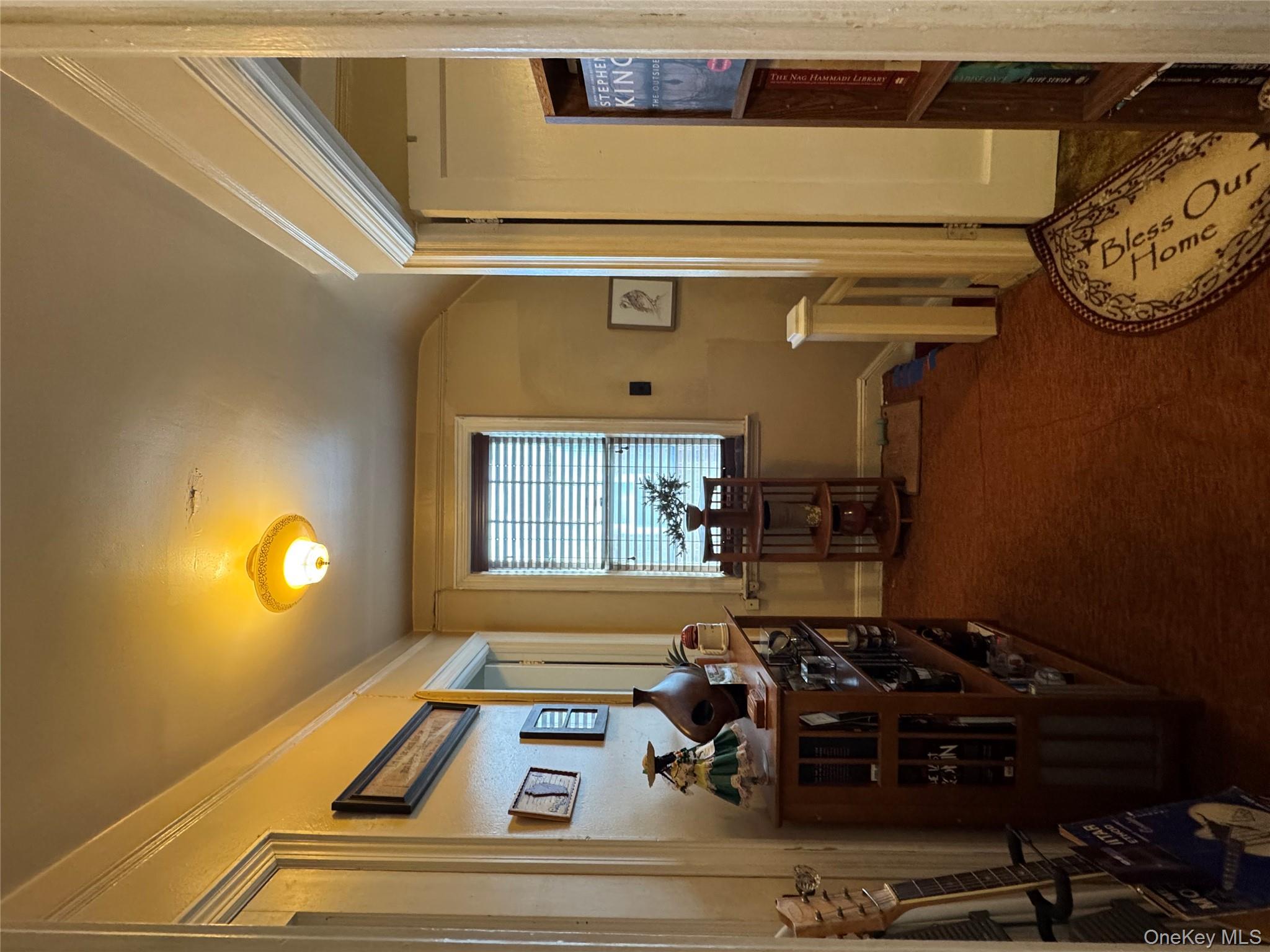 915 E 222nd Street, Bronx, NY 10469