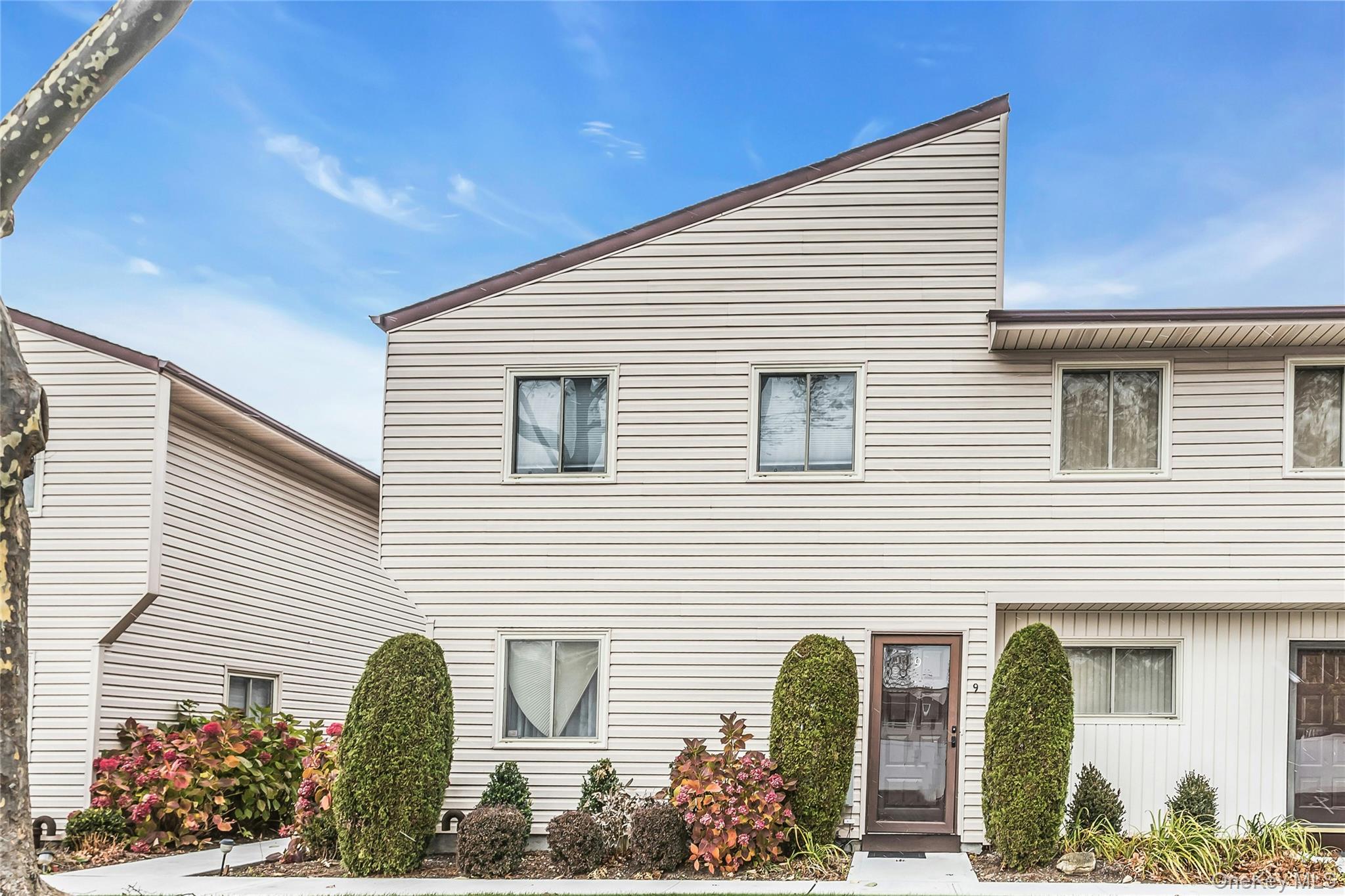 650 Newbridge Road # 9, East Meadow, NY 11554