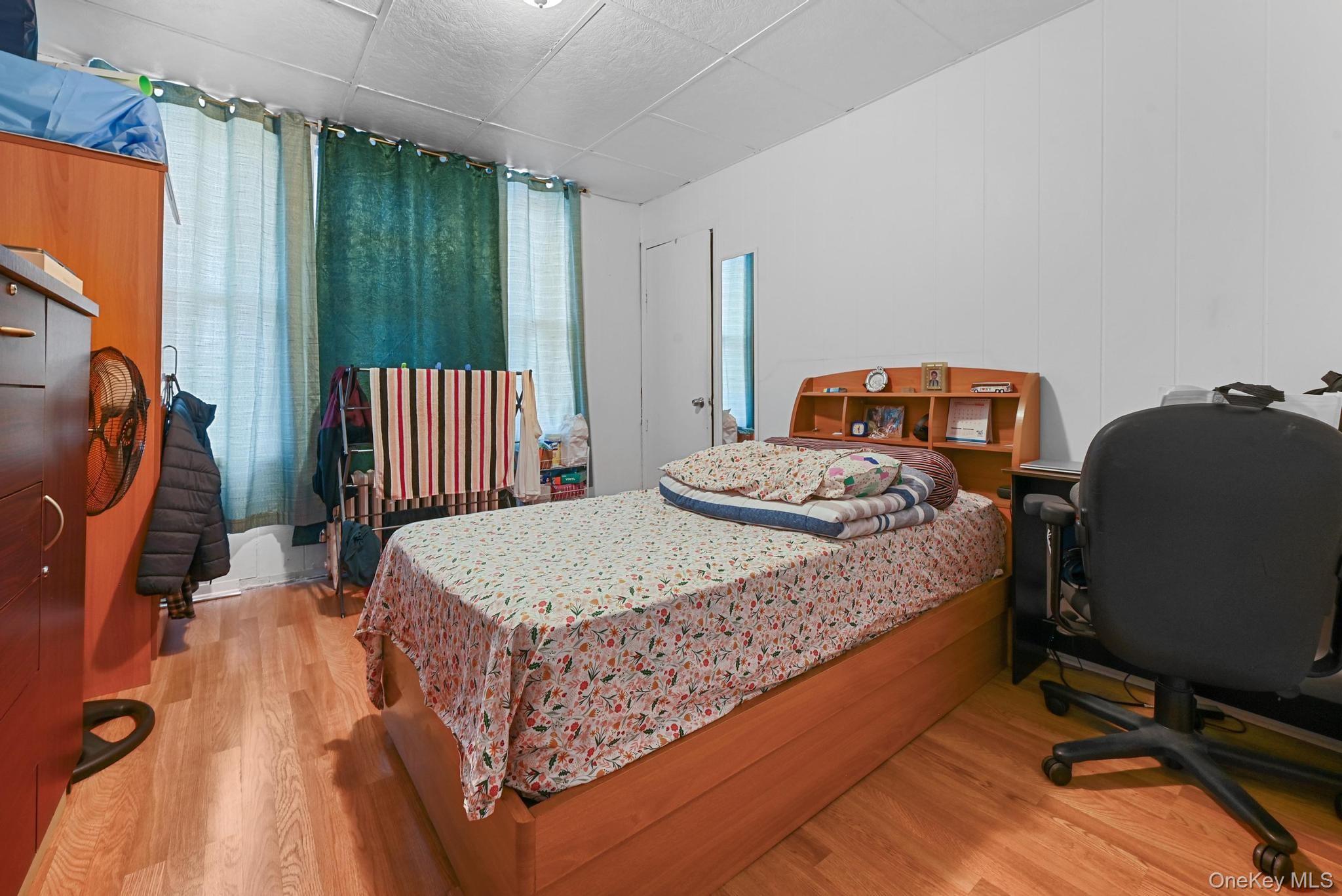 90-16 76 Street, Woodhaven, NY 11421