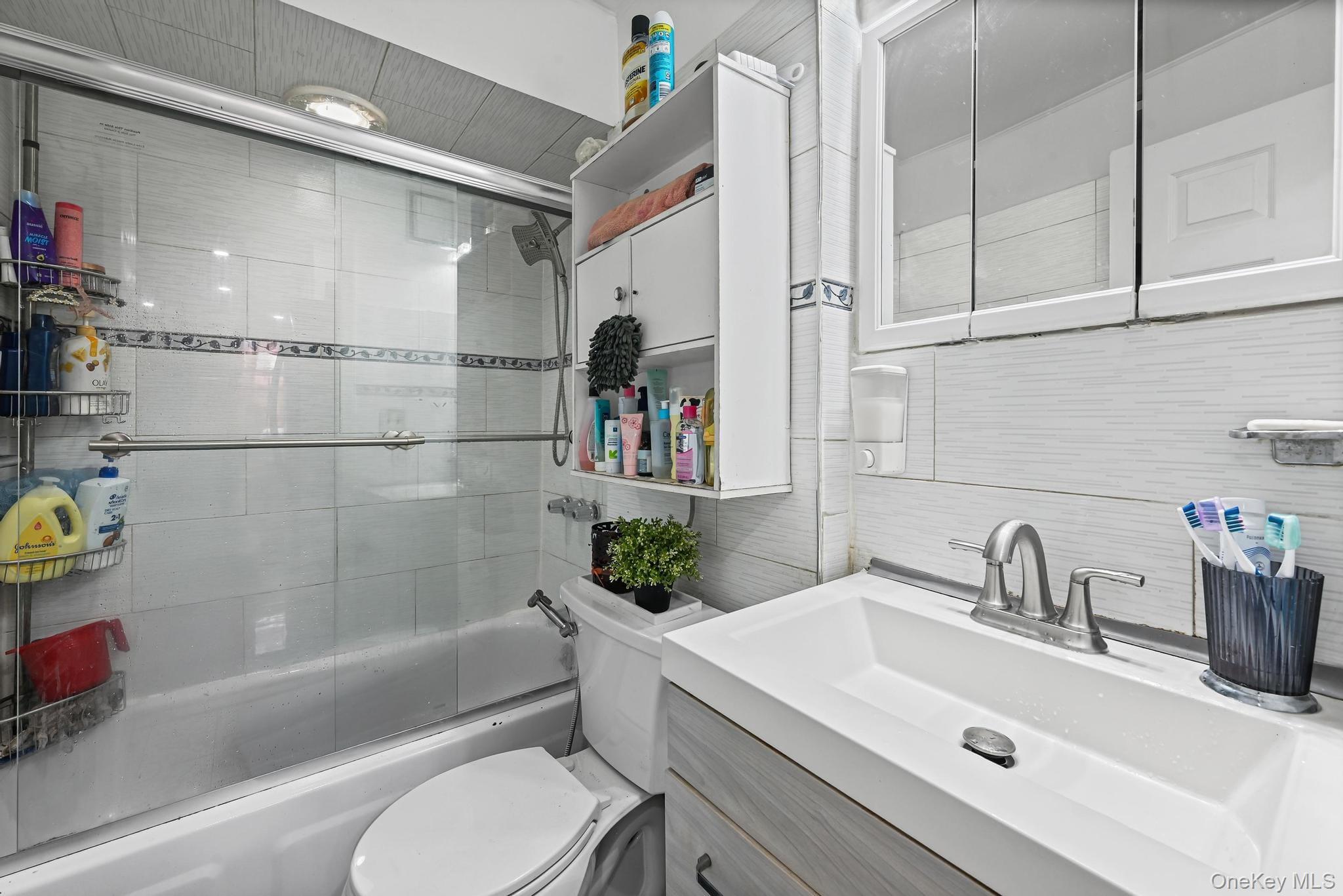 90-16 76 Street, Woodhaven, NY 11421