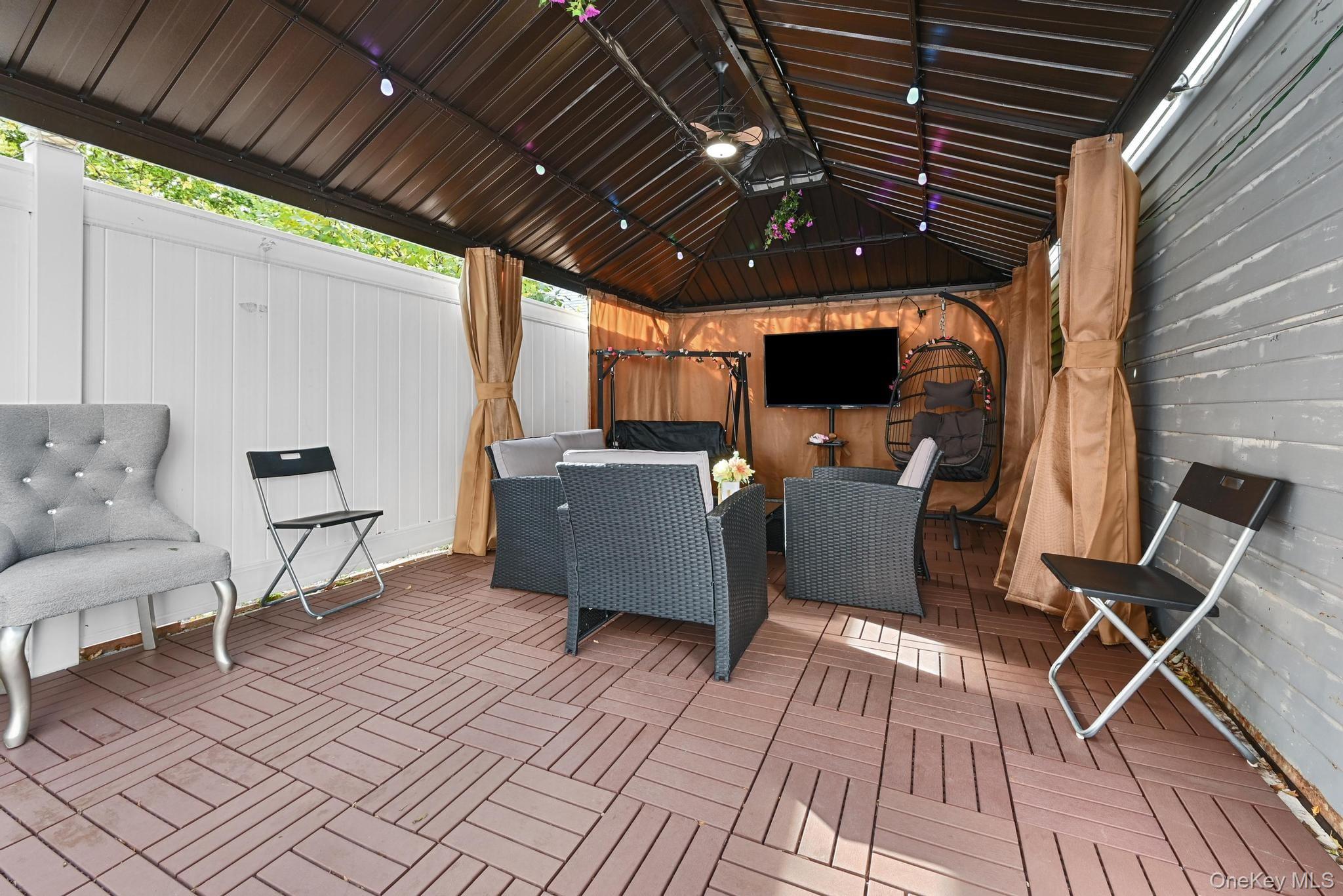 90-16 76 Street, Woodhaven, NY 11421