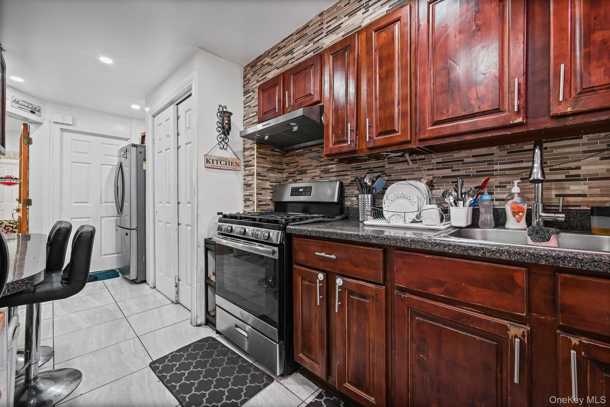 90-16 76 Street, Woodhaven, NY 11421