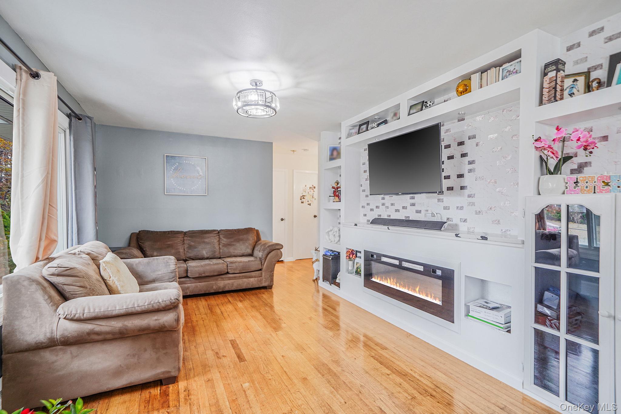 307 Jefferson Drive, Mastic Beach, NY 11951