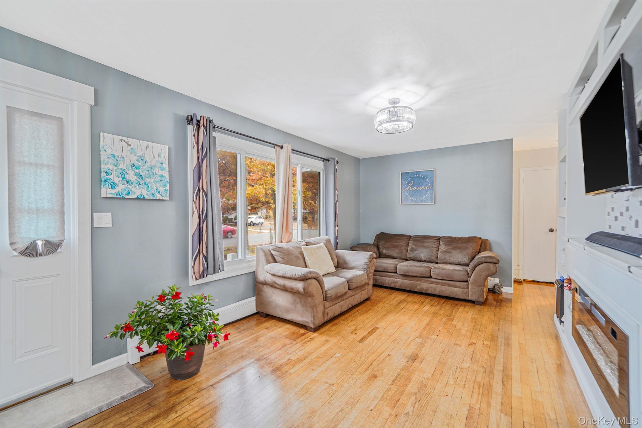 307 Jefferson Drive, Mastic Beach, NY 11951