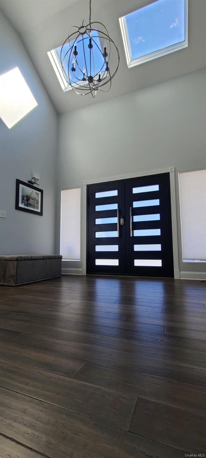 5 Field Lane, Miller Place, NY 11764