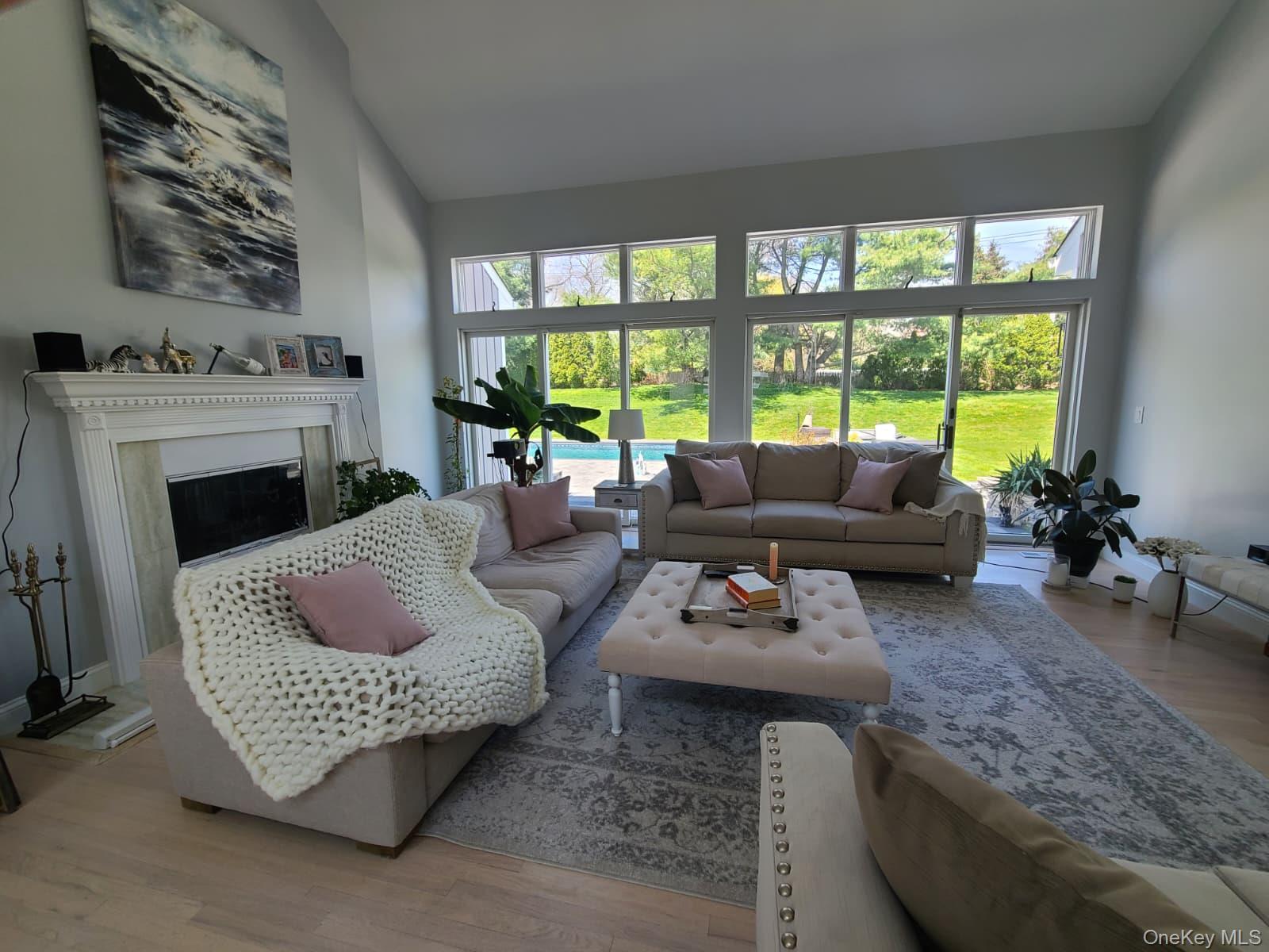 5 Field Lane, Miller Place, NY 11764