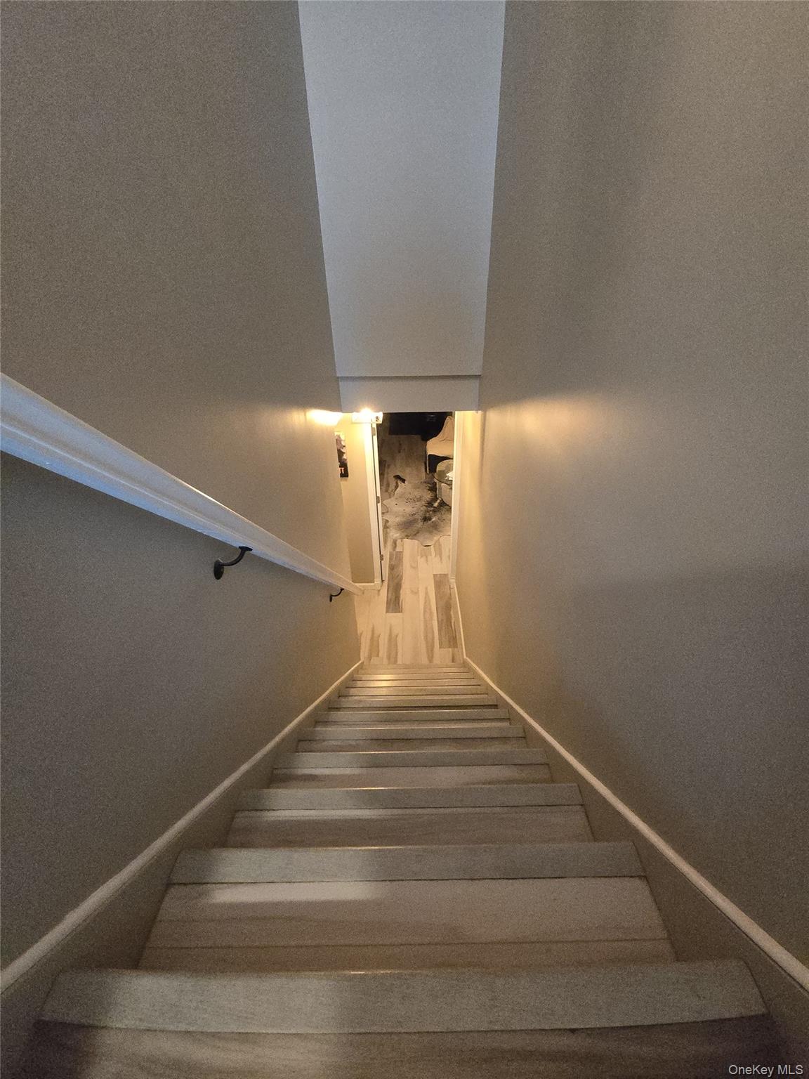 5 Field Lane, Miller Place, NY 11764